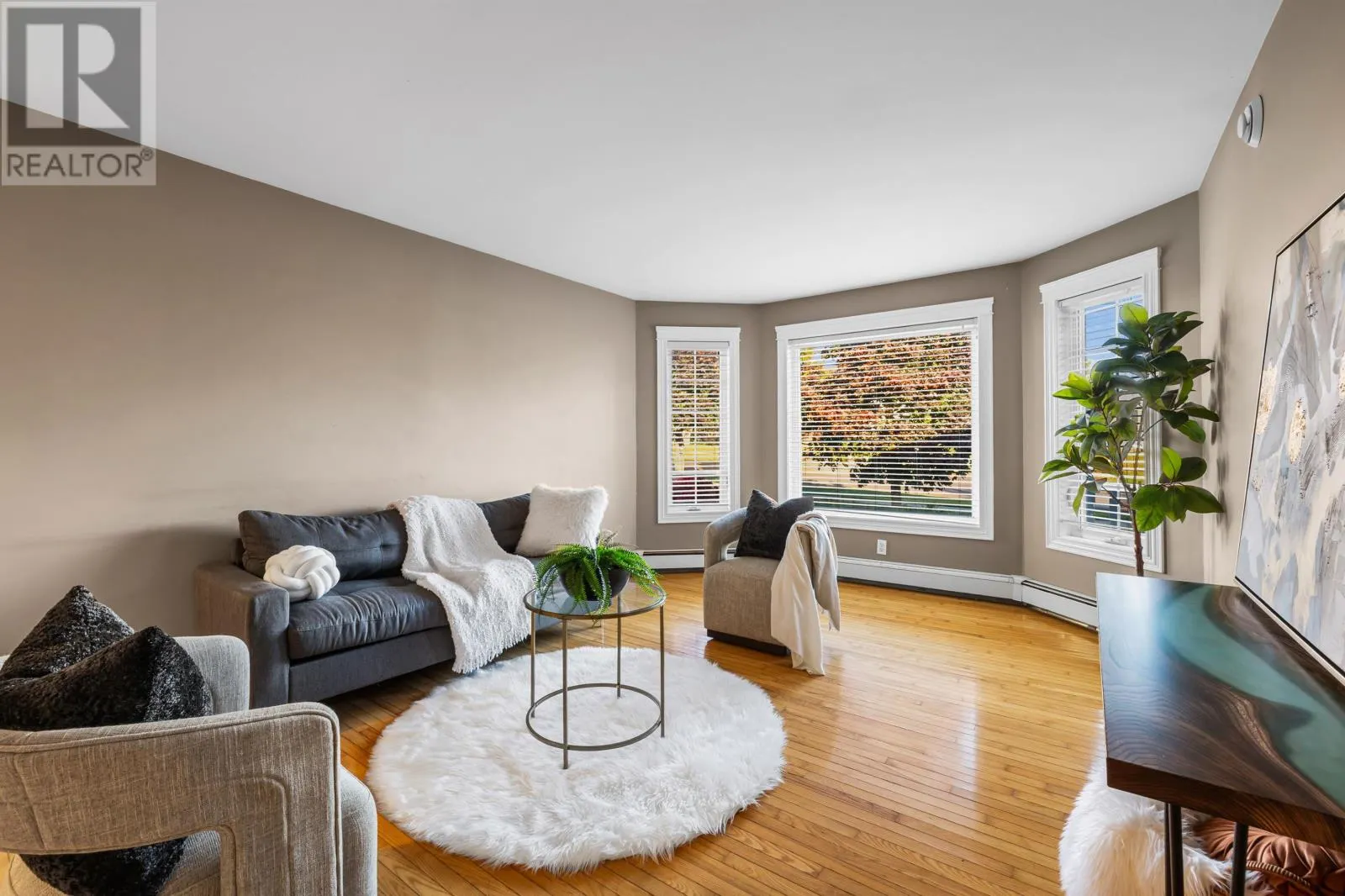 2 Commonwealth Avenue