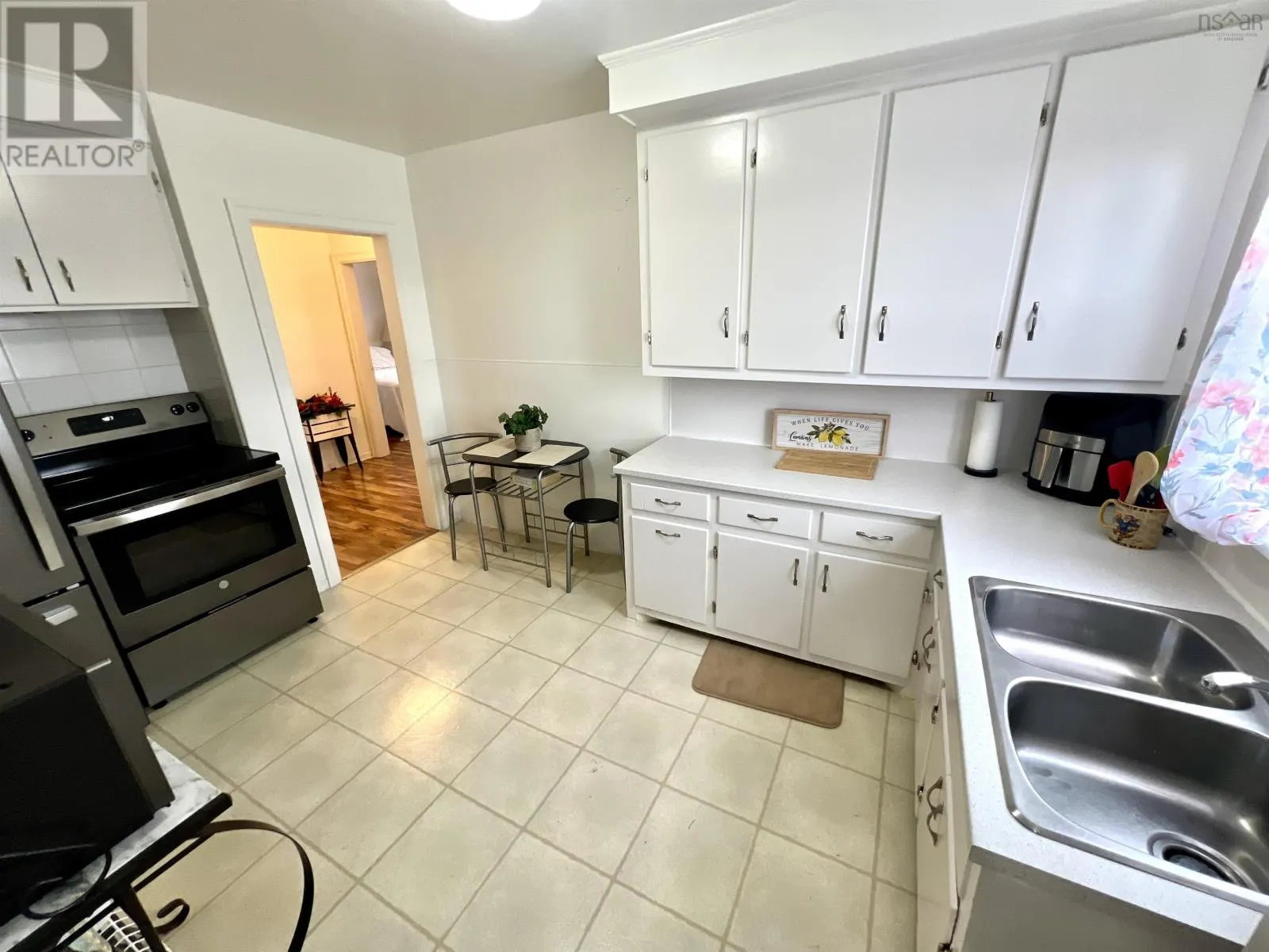 60 Crestdale Drive