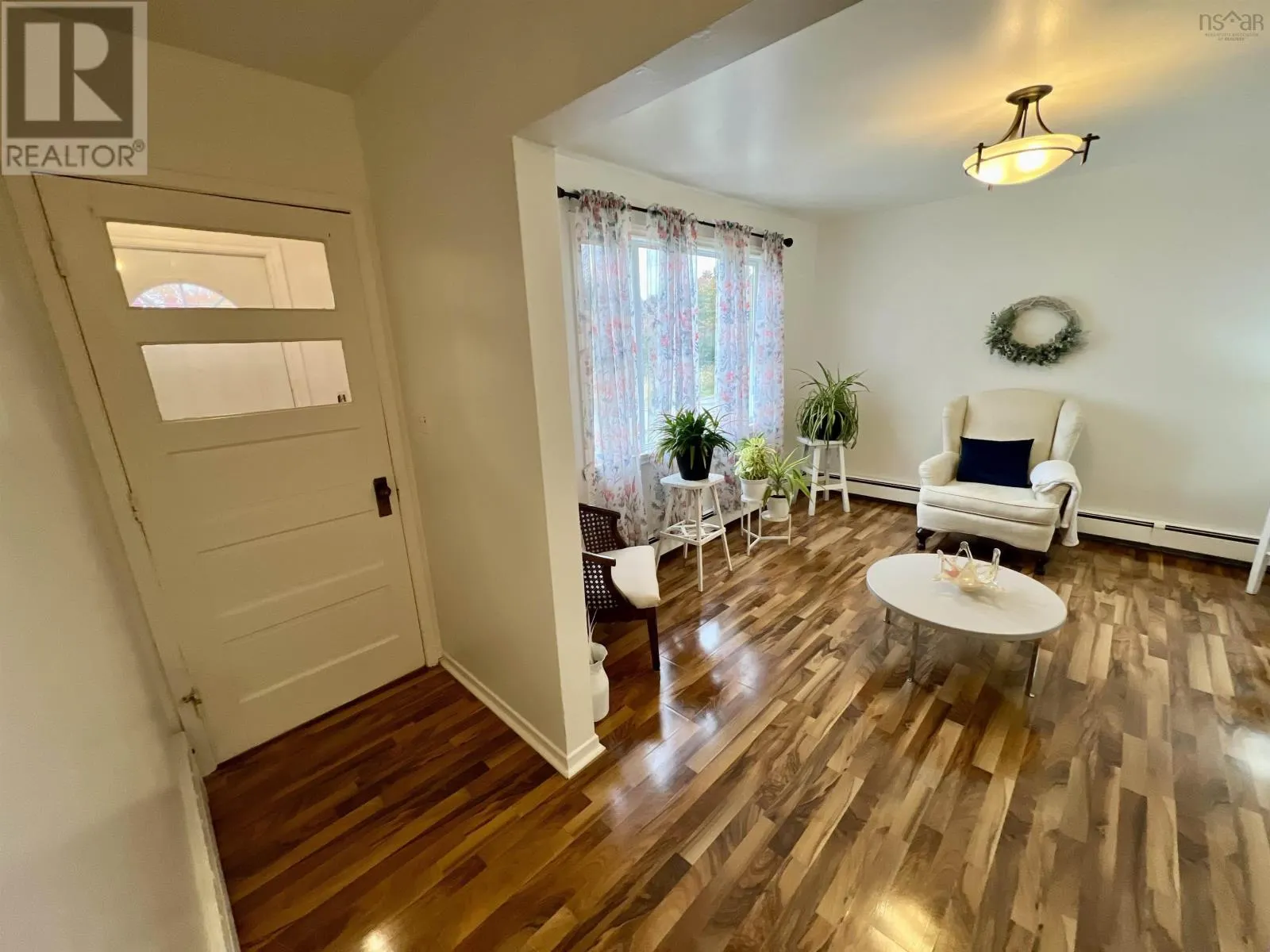 60 Crestdale Drive