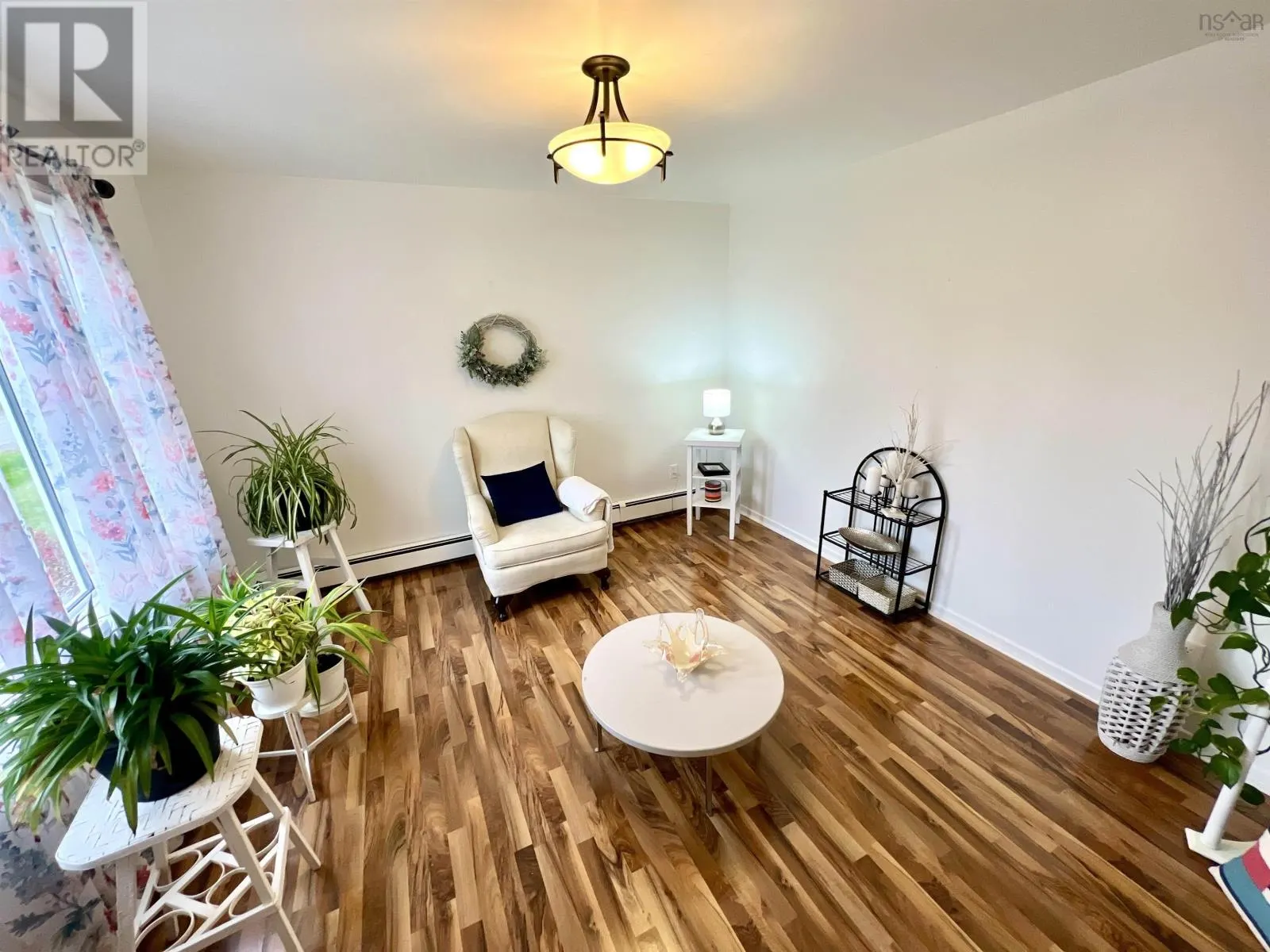 60 Crestdale Drive