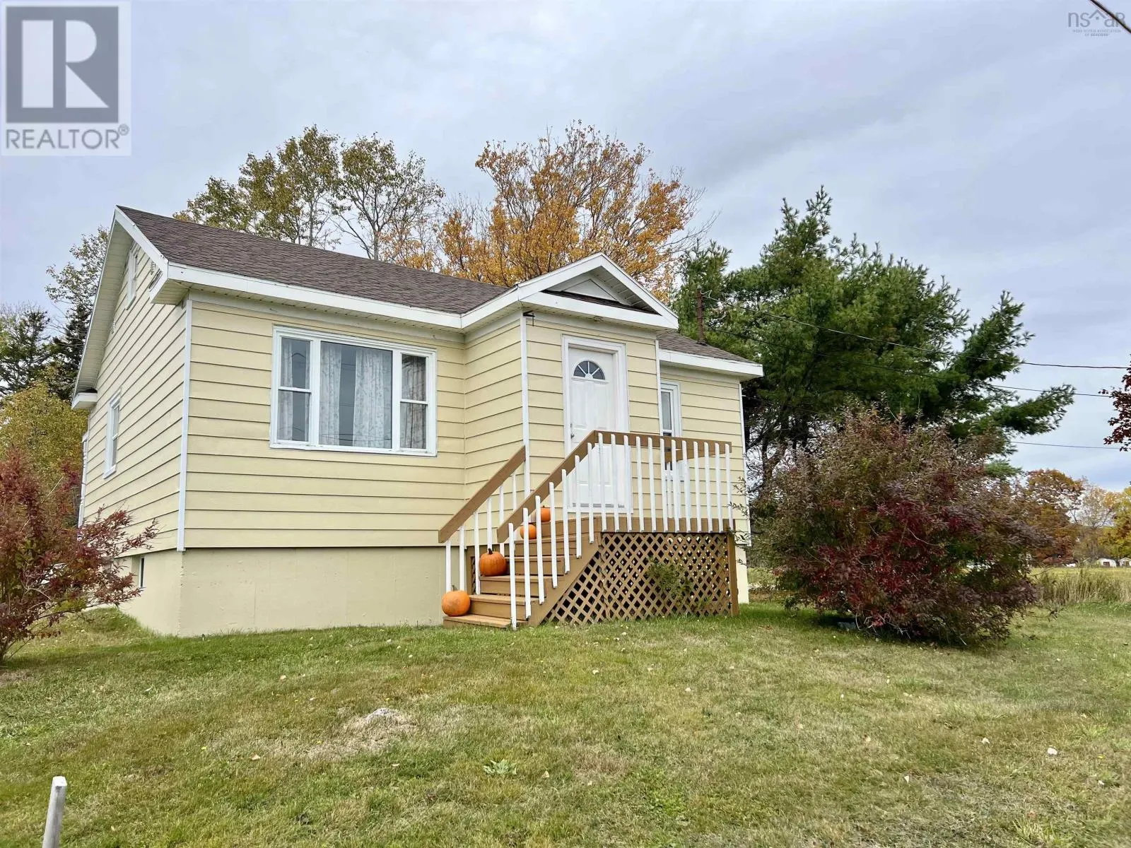 60 Crestdale Drive