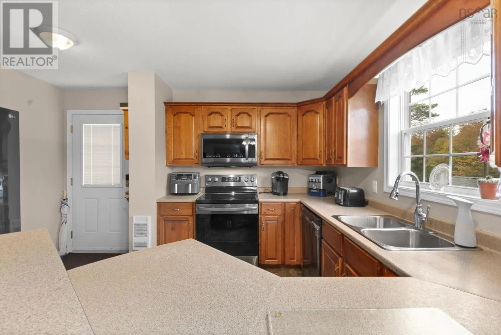 1018 Beaver Bank Road