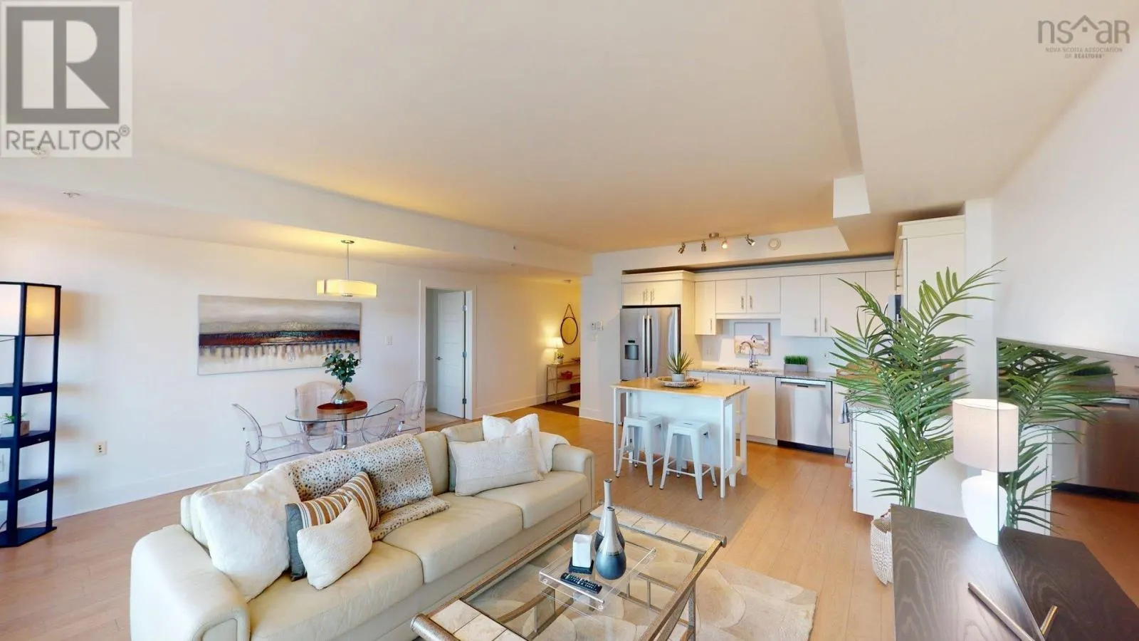 504 15 Kings Wharf Place