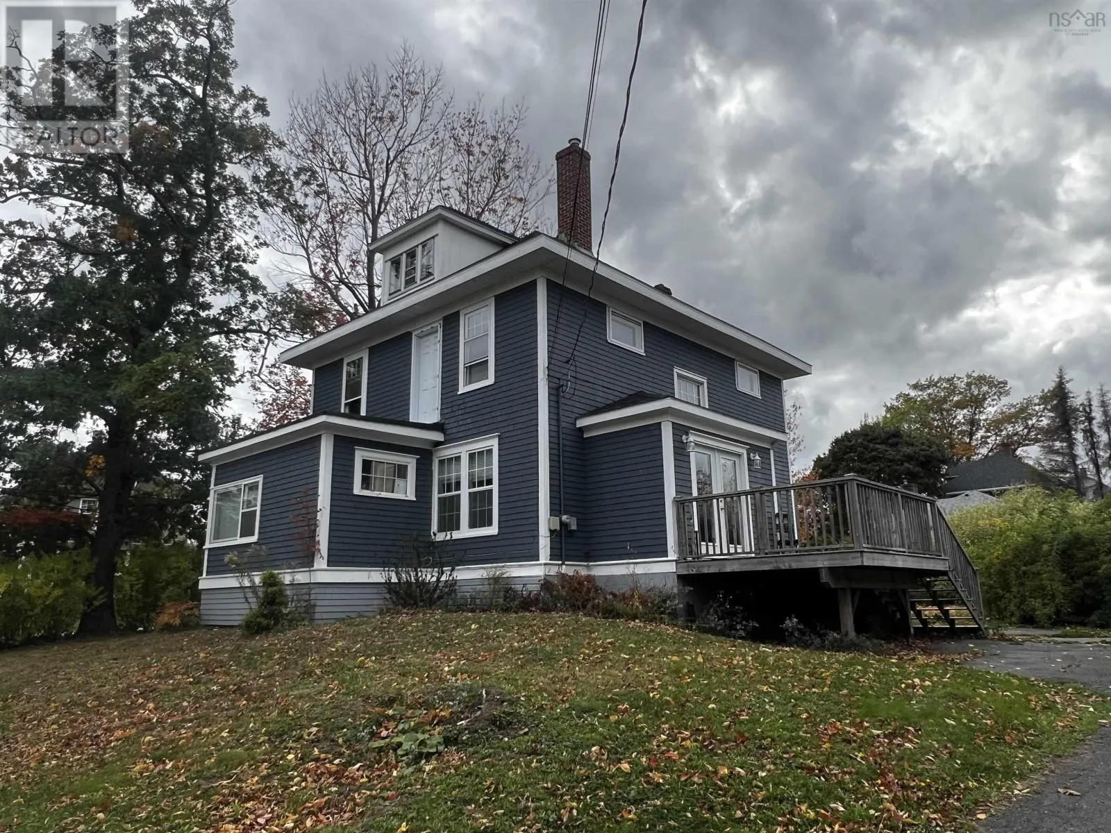 18 Claremont Avenue