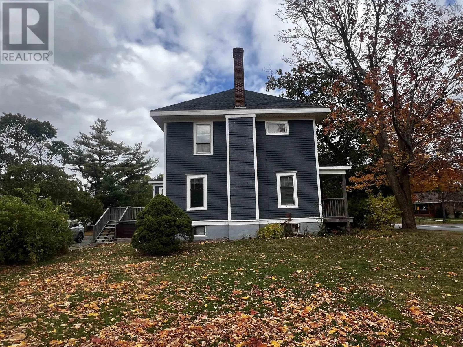 18 Claremont Avenue