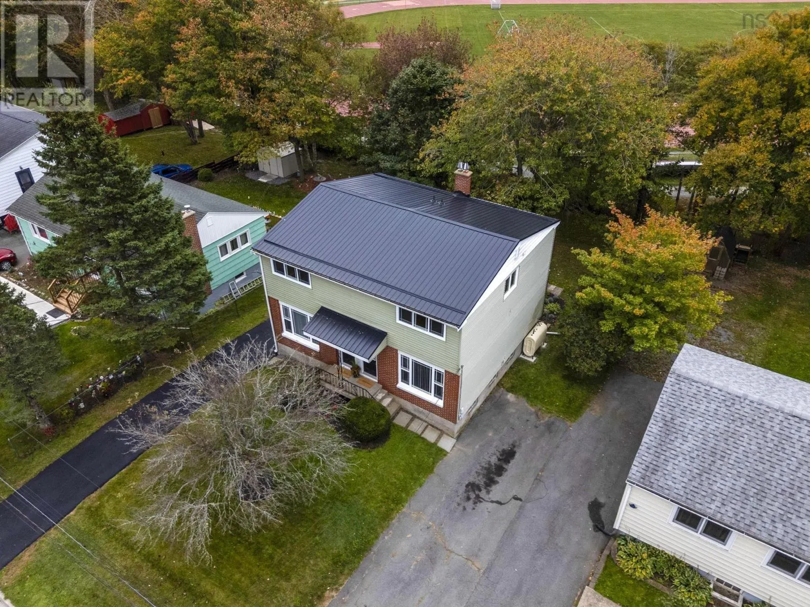 19-19A Westwood Drive