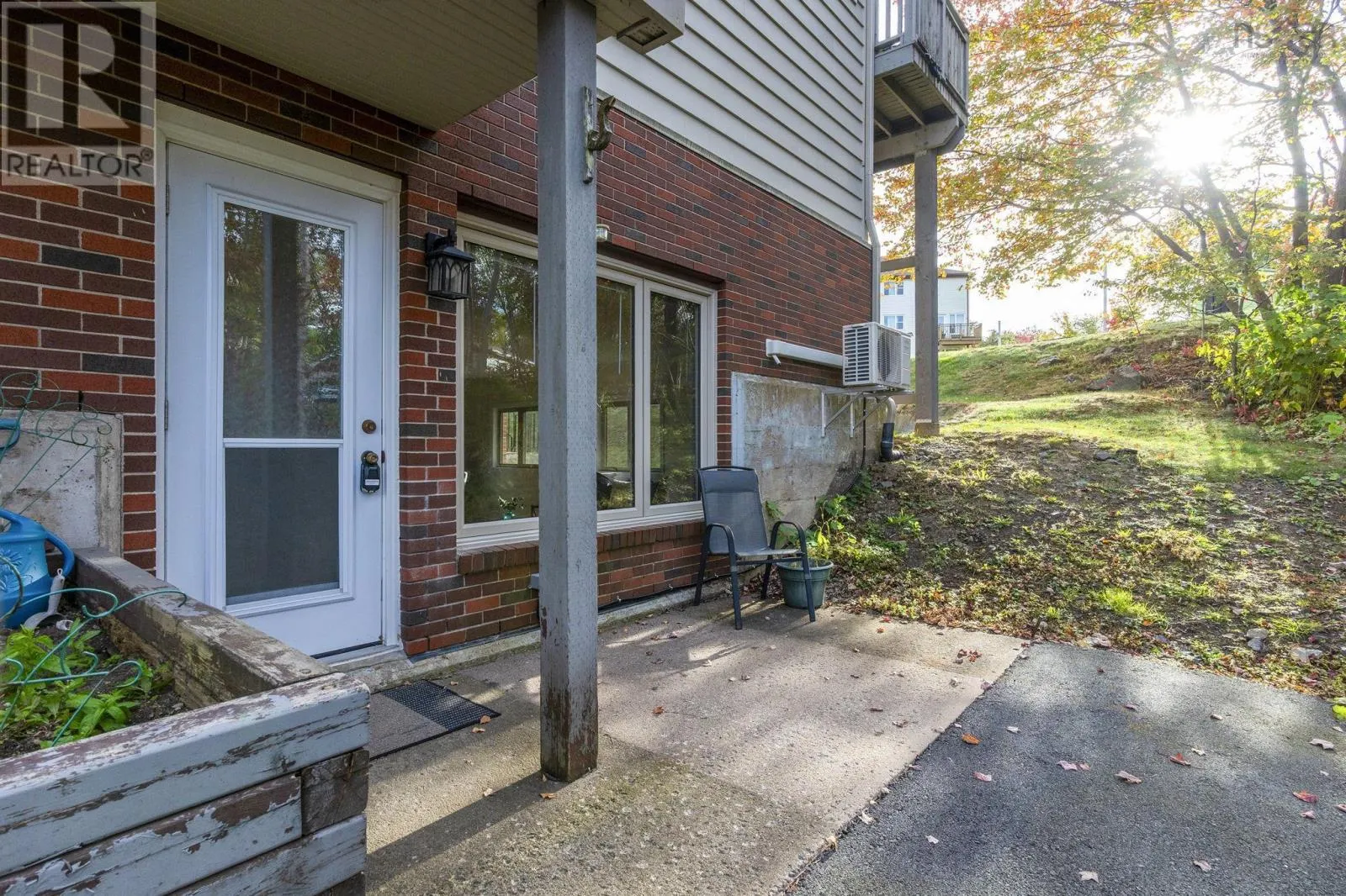 106 67 Farnham Gate Road
