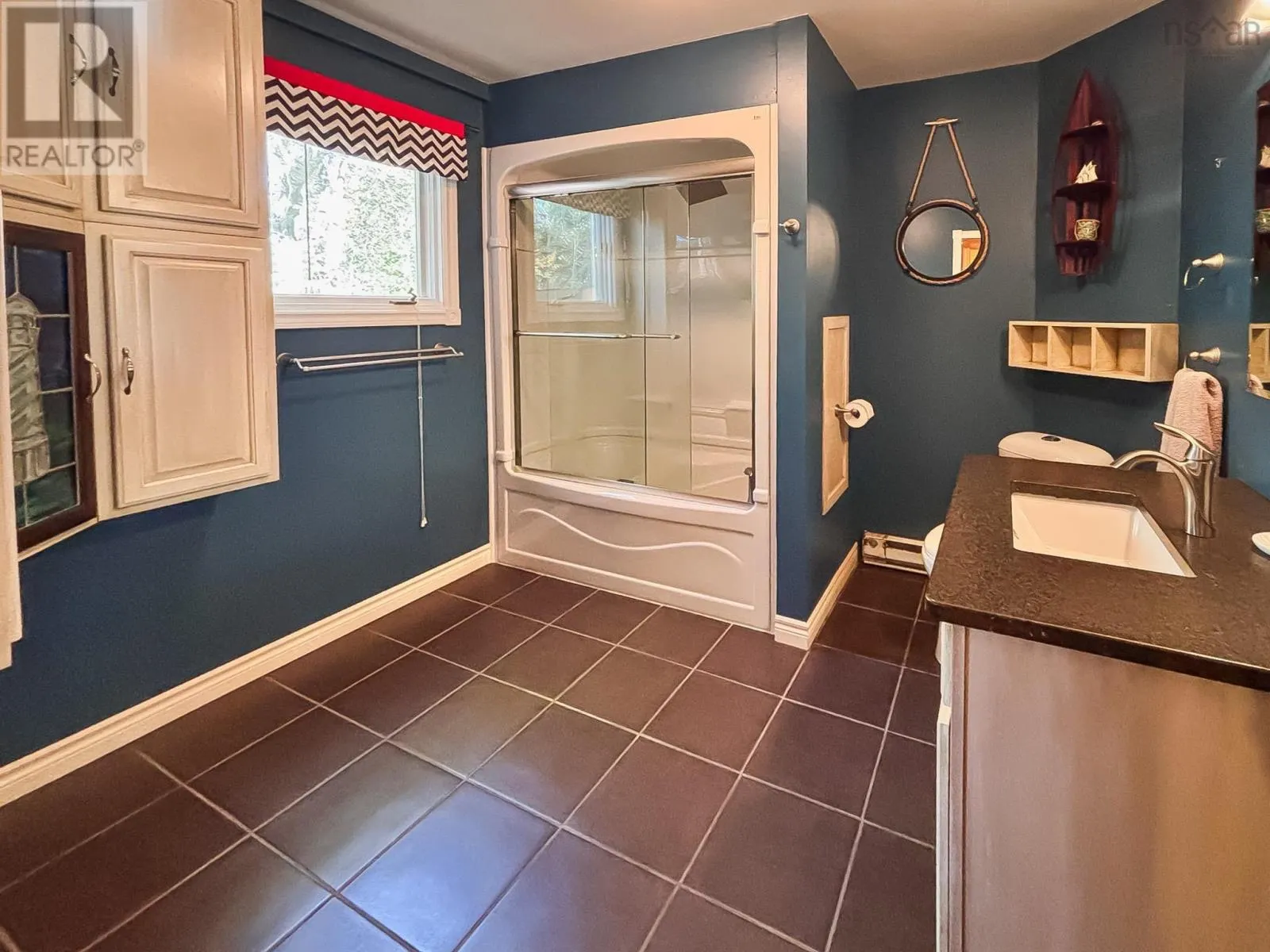 69 BLUE JAY Road