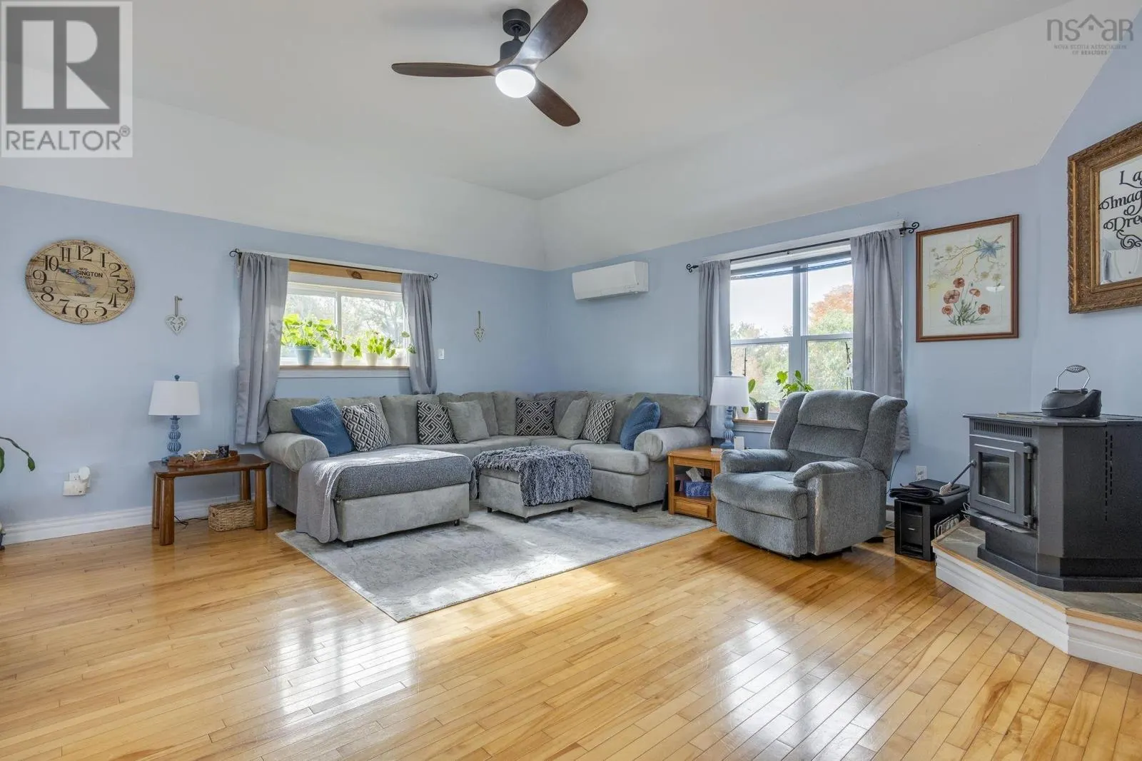 21 Inchley Lane