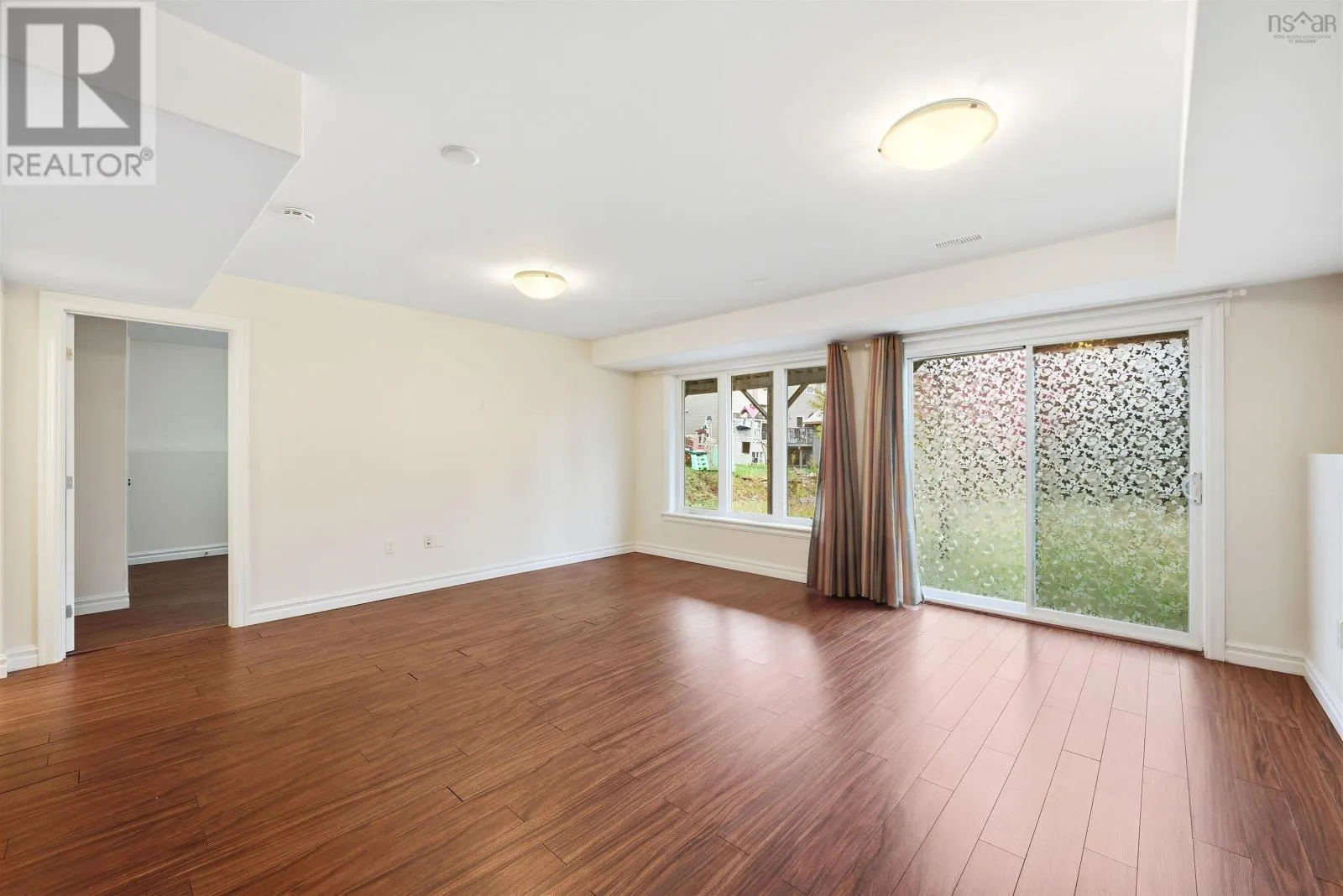 122 Windridge Lane