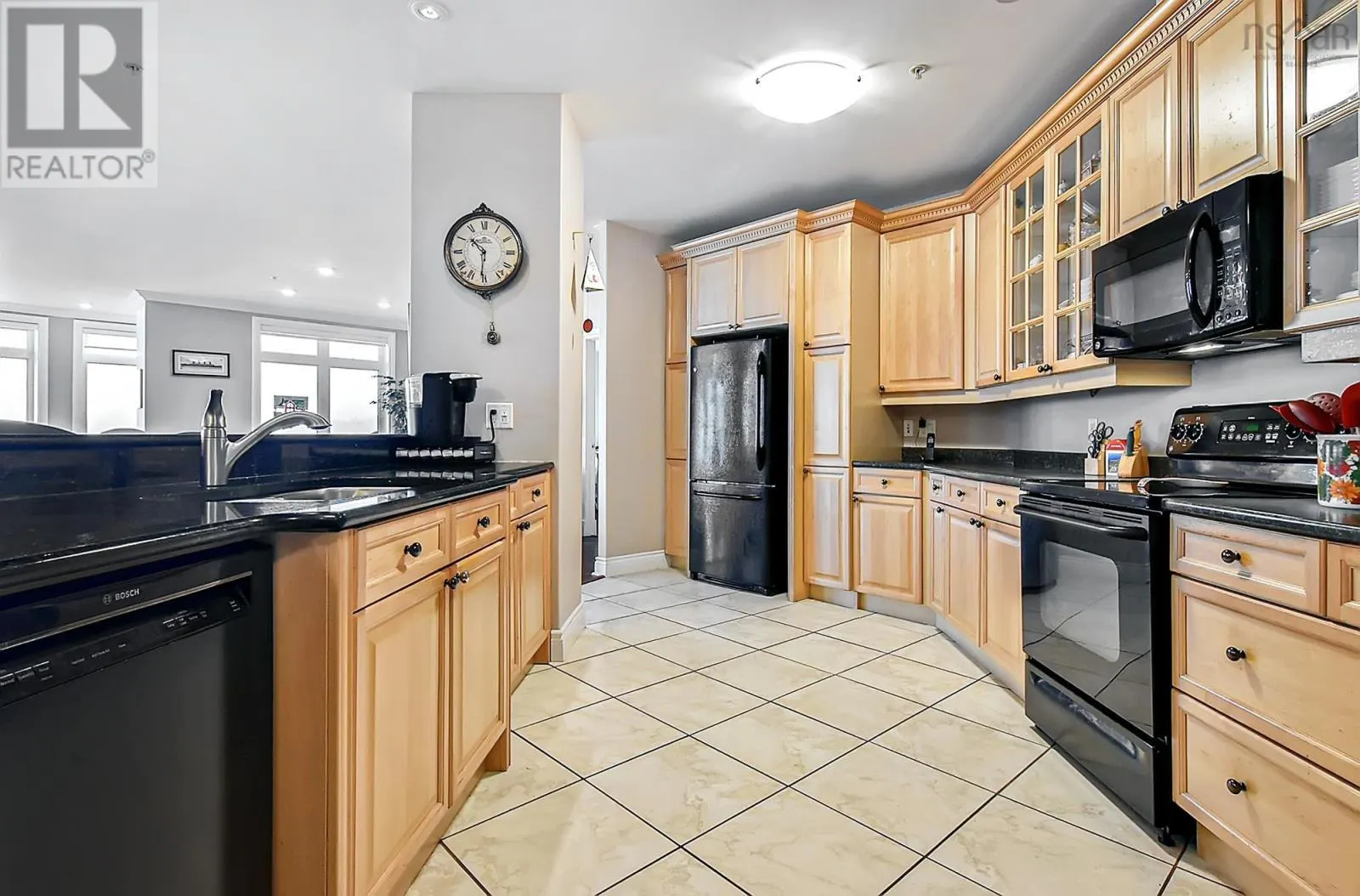 407 53 Bedros Lane