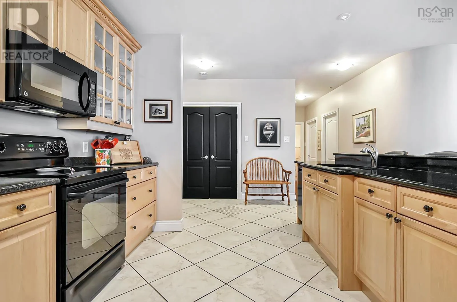 407 53 Bedros Lane