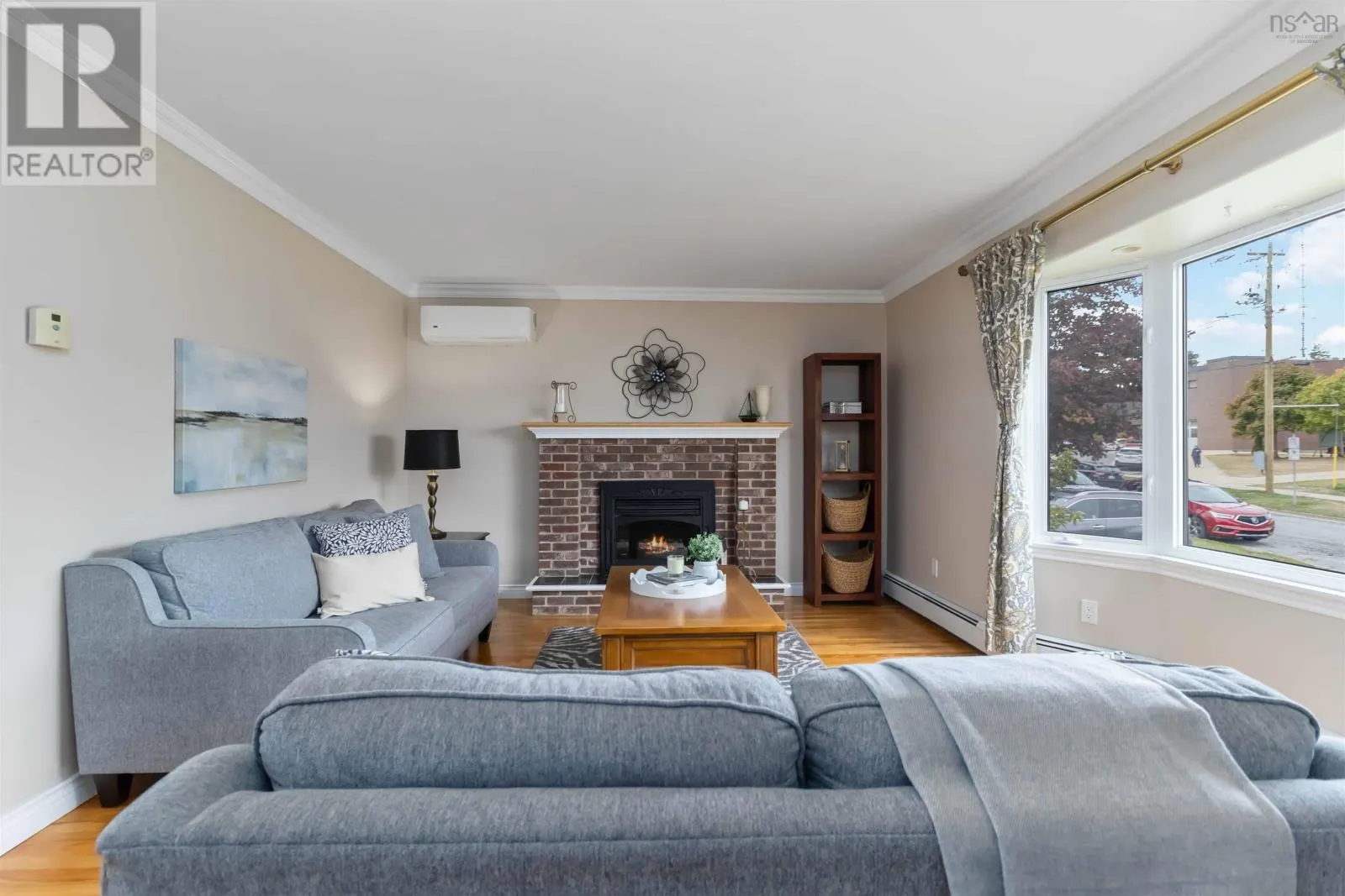 160 Rosedale Avenue