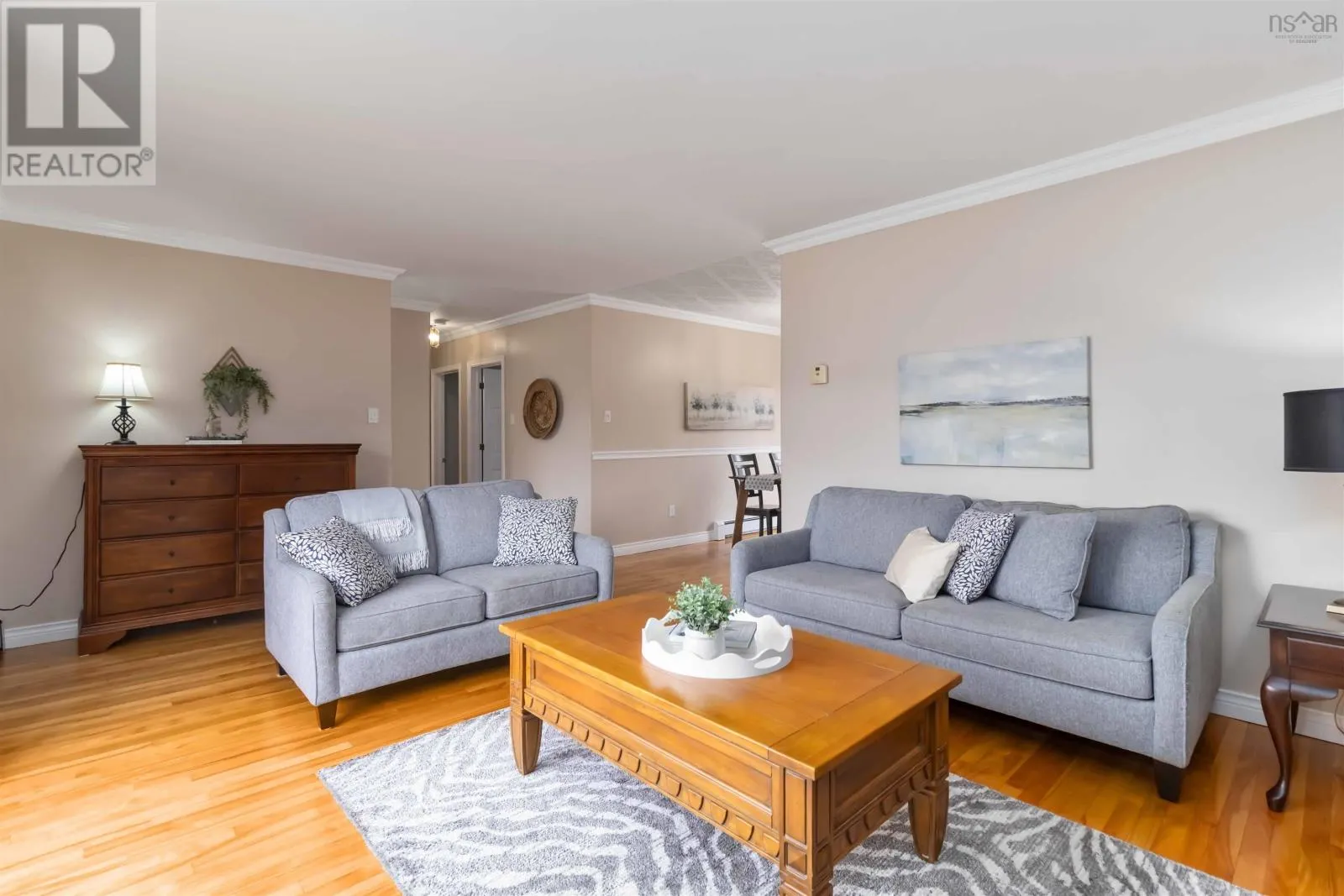 160 Rosedale Avenue