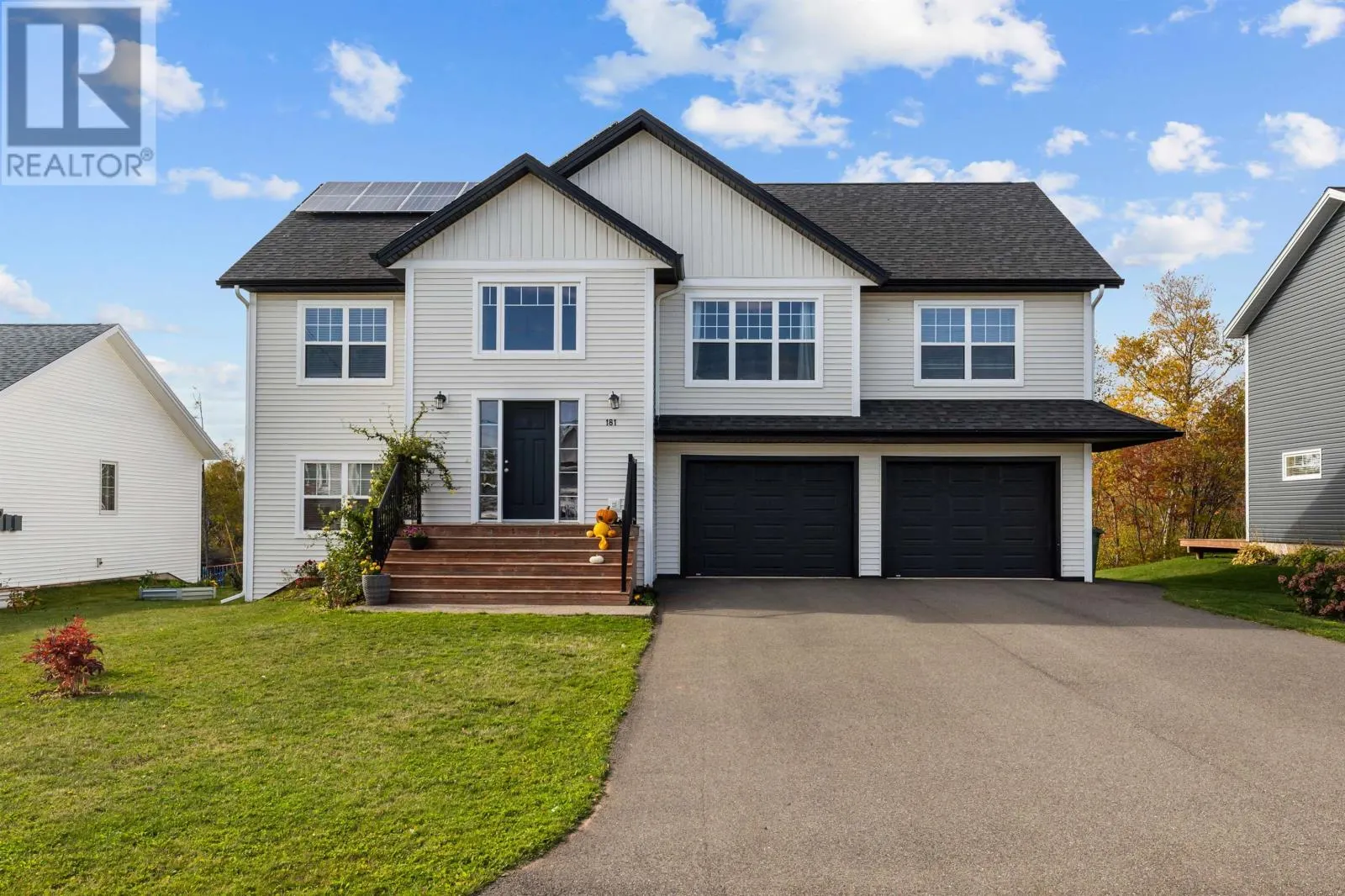 181 Essex Crescent