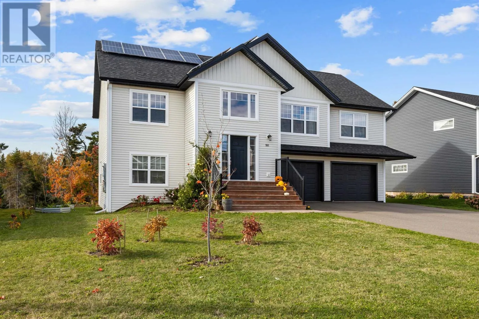 181 Essex Crescent