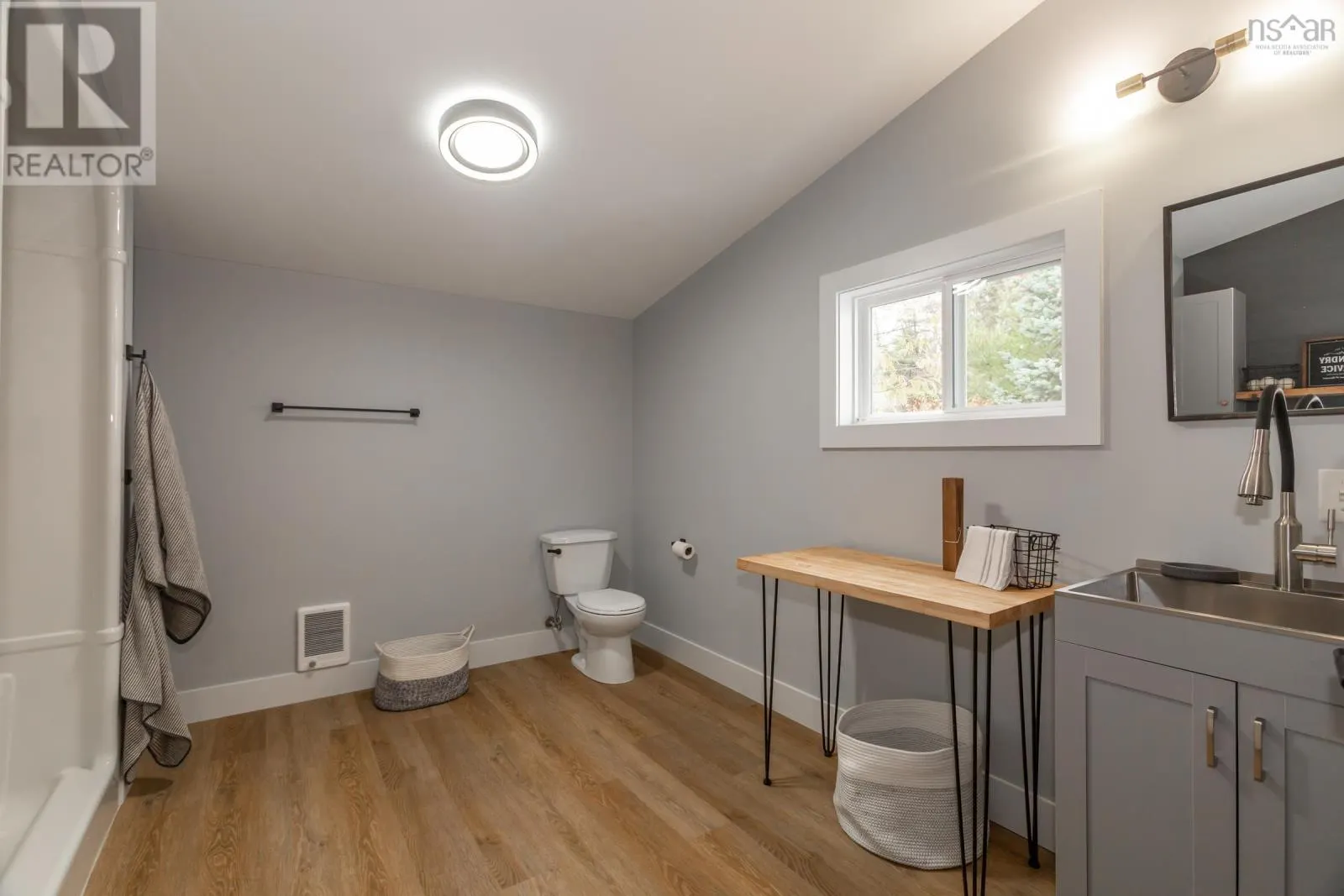 637 Aldred Drive