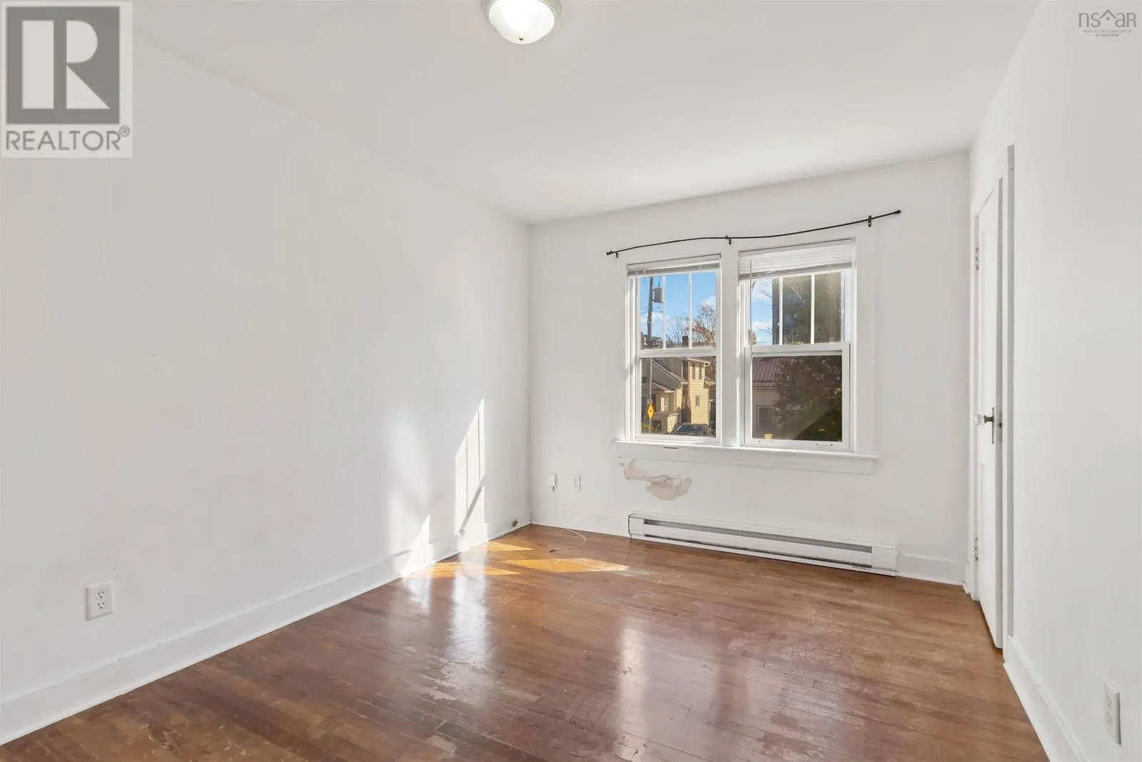 11 Ashdale Avenue
