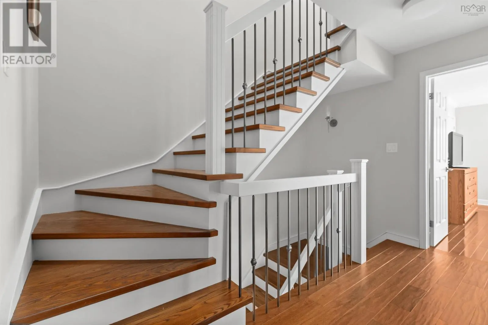201 Spinnaker Drive