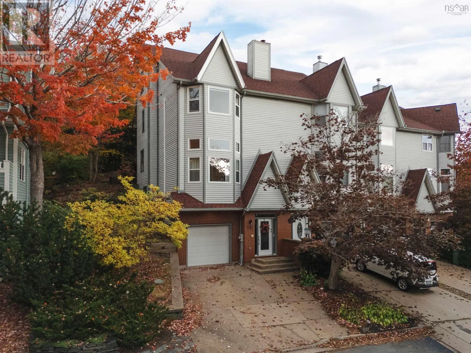 201 Spinnaker Drive