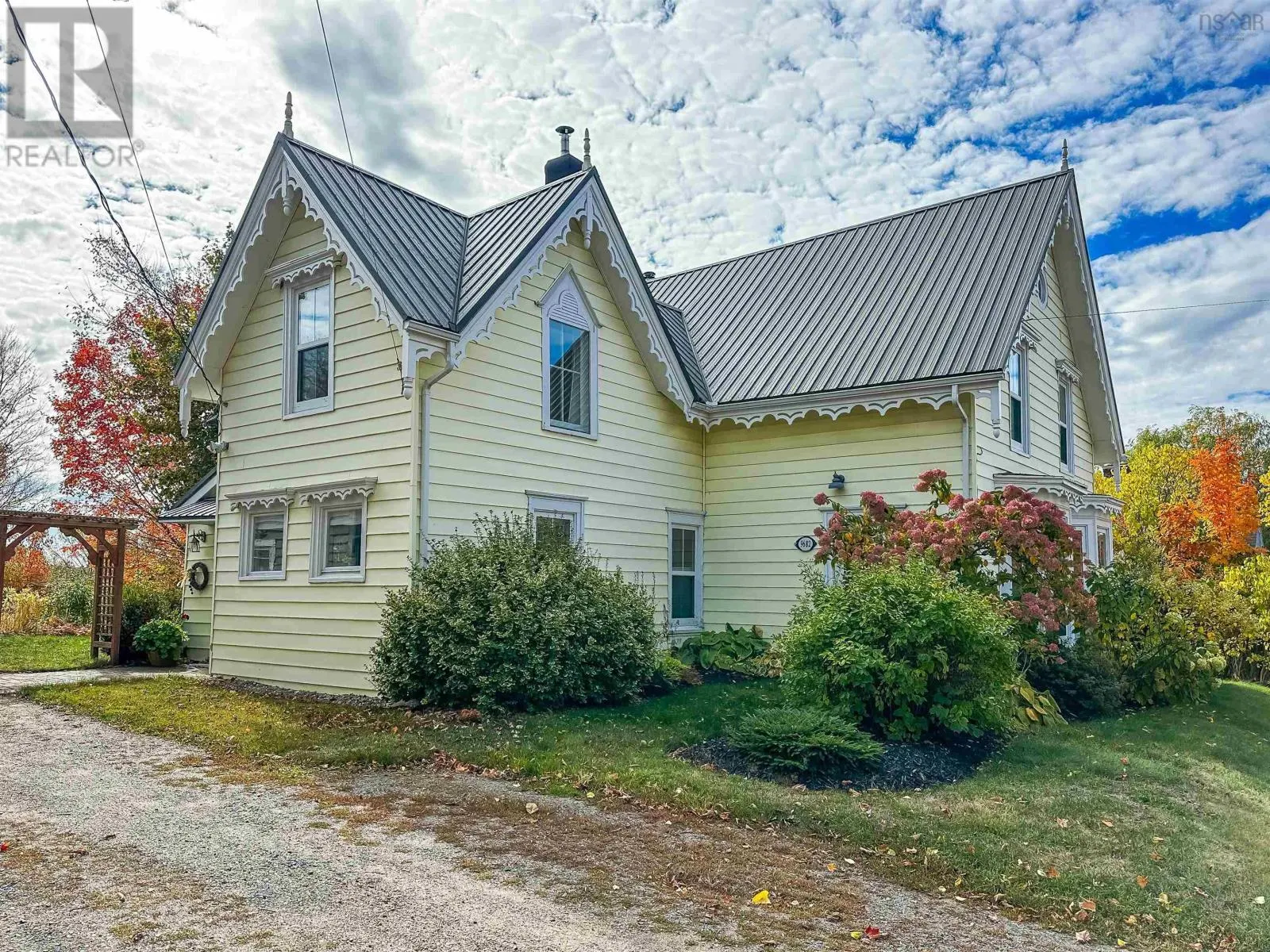9682 Highway 221