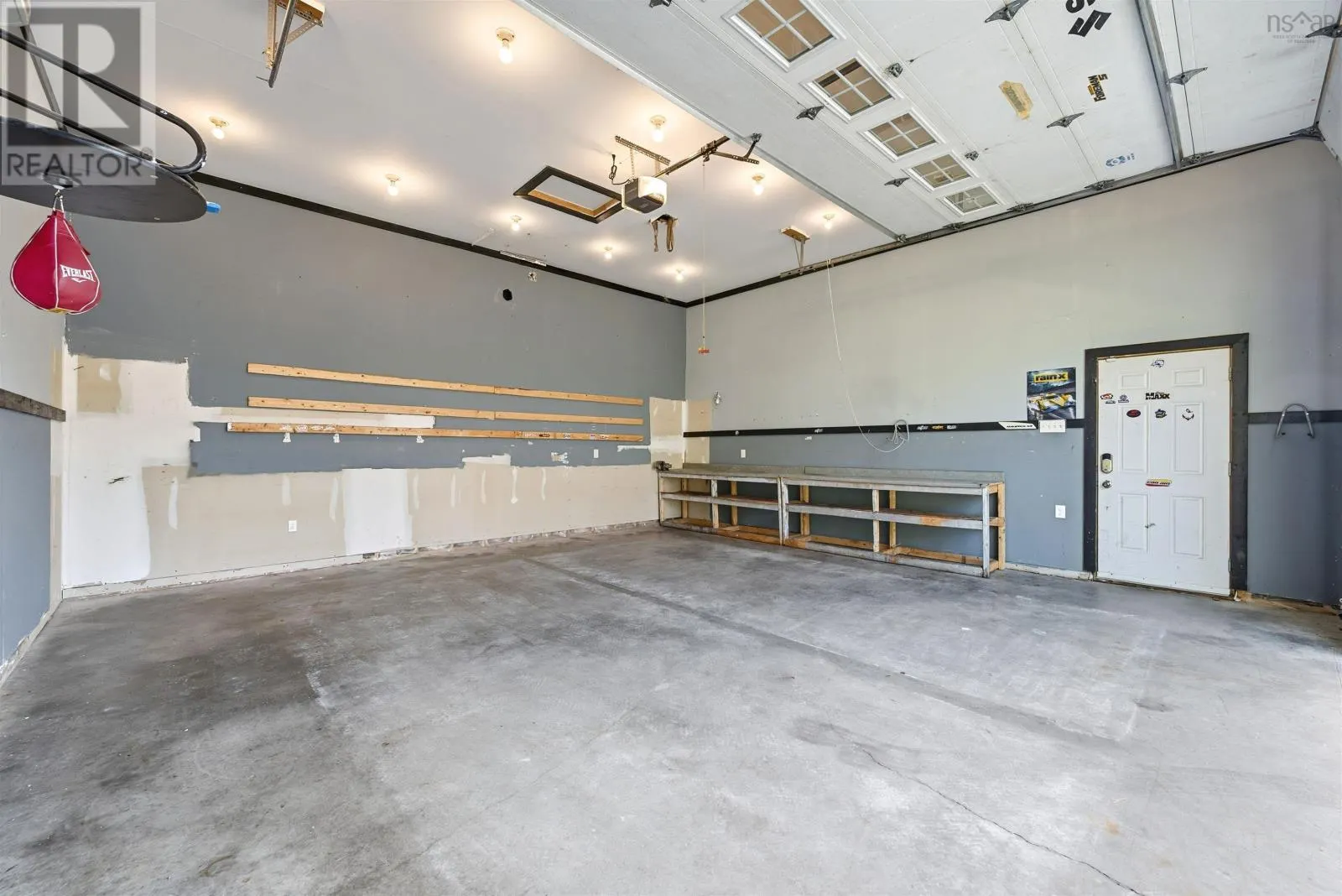 3235 Sackville Drive