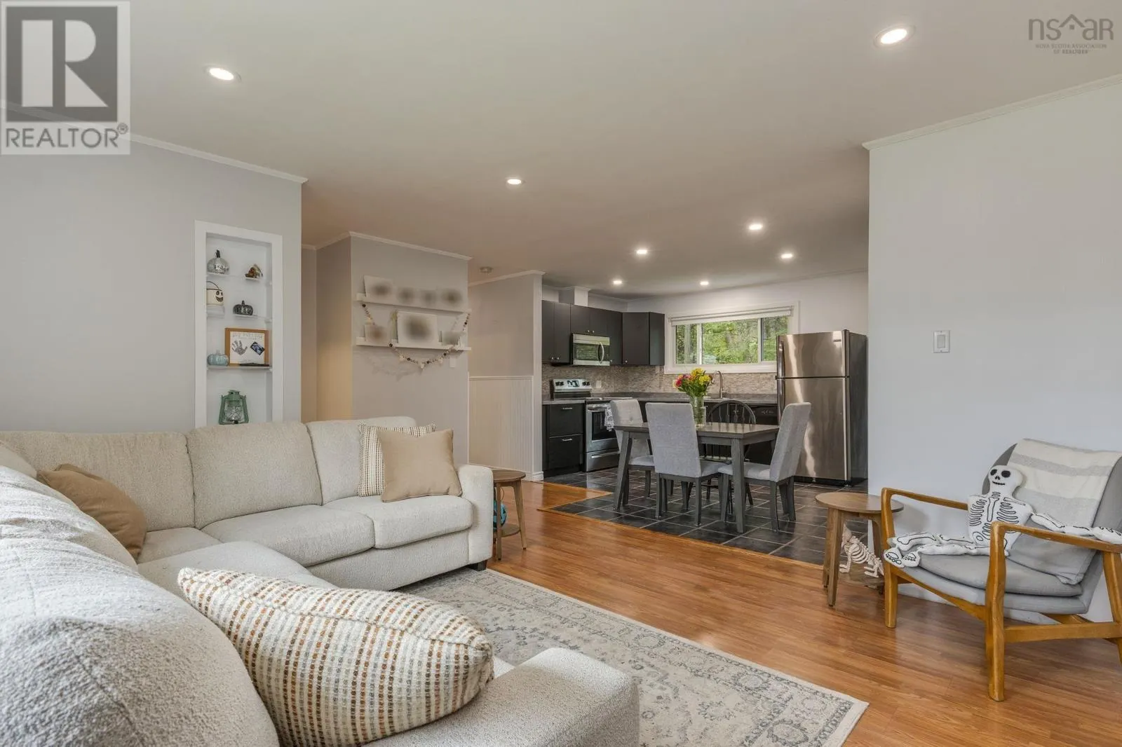 121 Hillsboro Drive