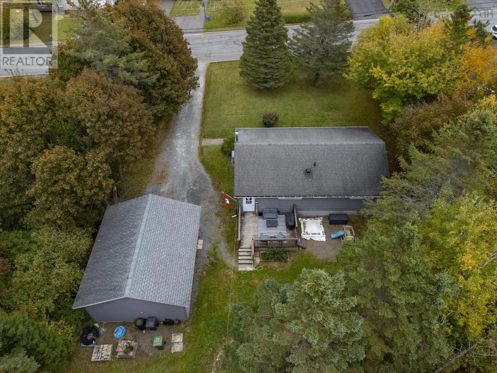 121 Hillsboro Drive