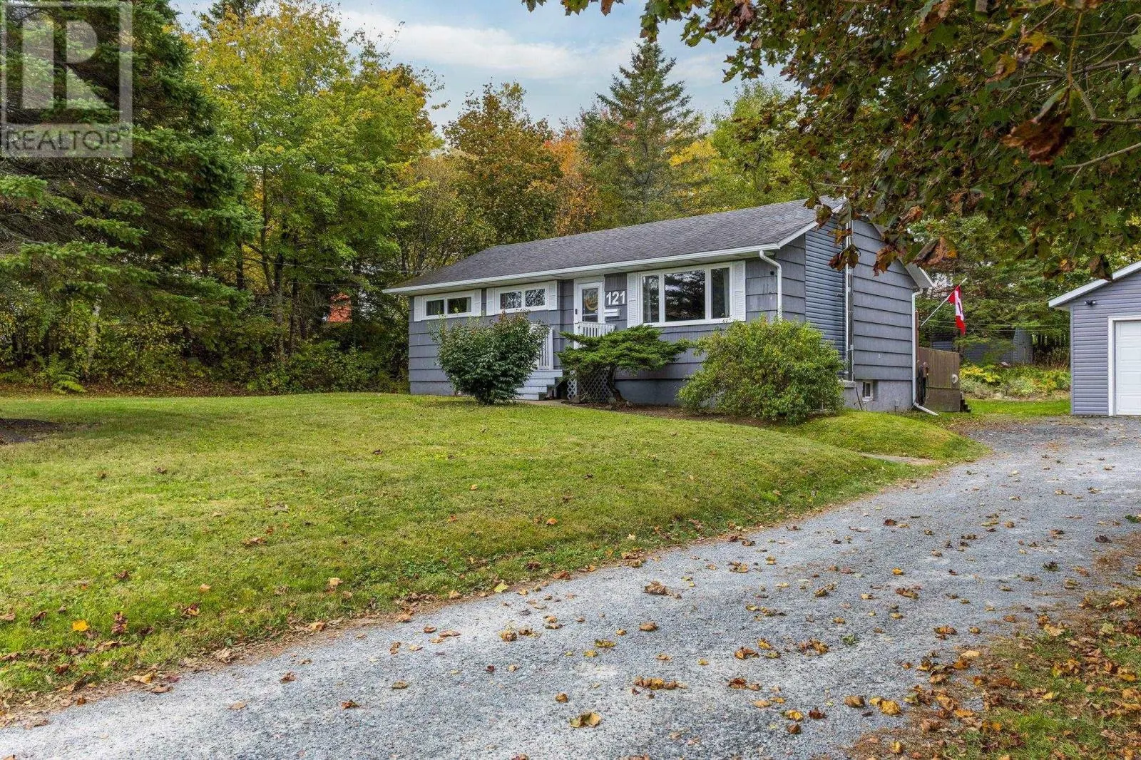 121 Hillsboro Drive