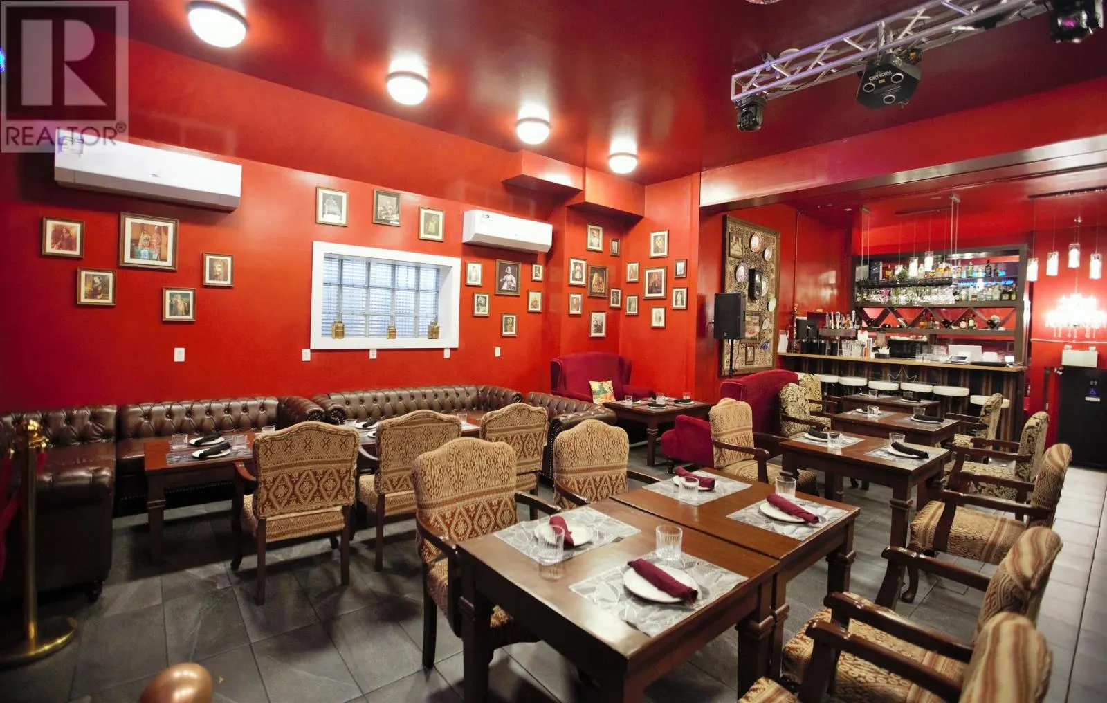 6293 Quinpool Road|Downtown Village