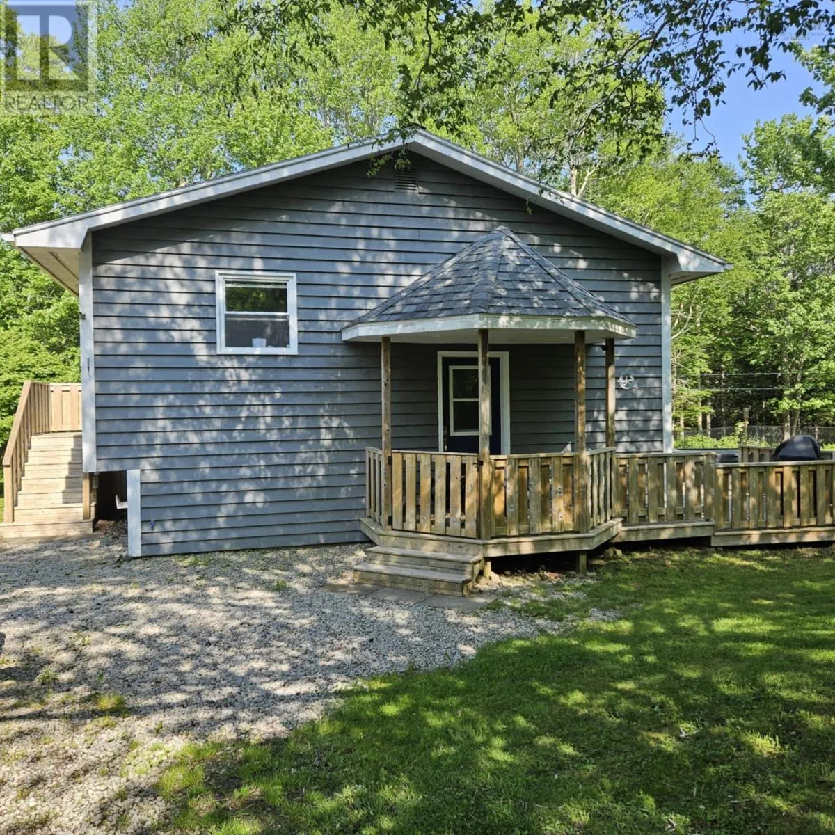202 Saunders Road