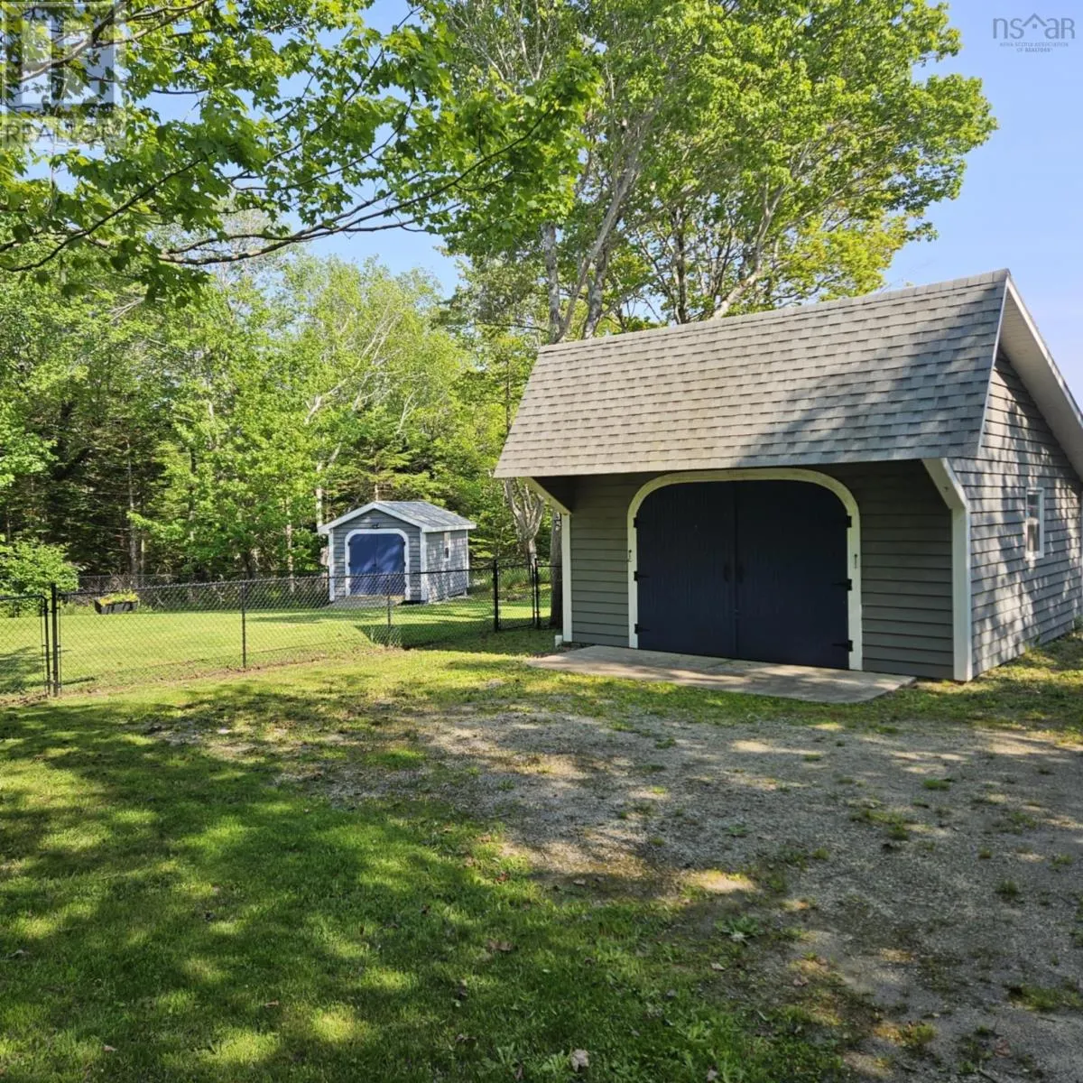 202 Saunders Road