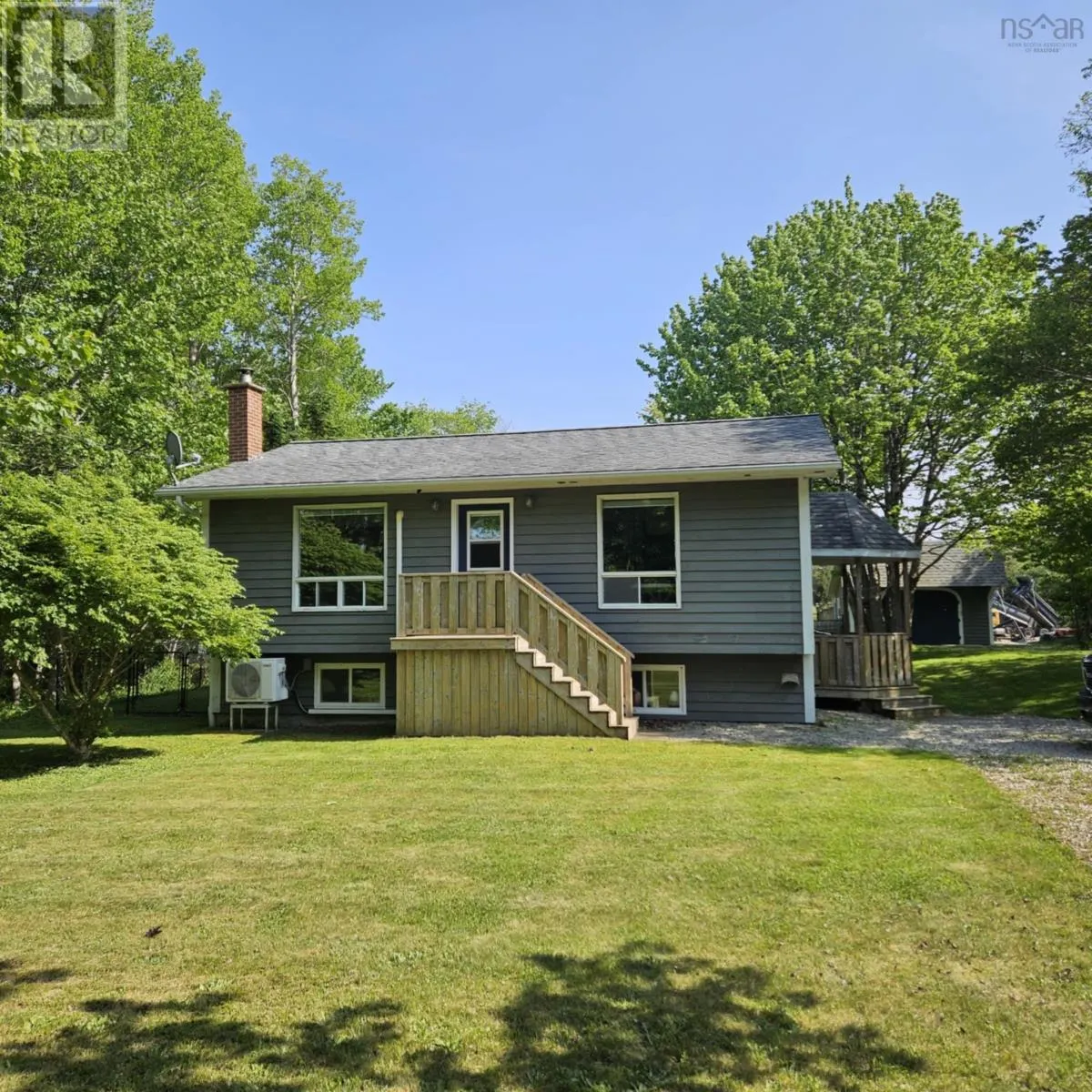 202 Saunders Road