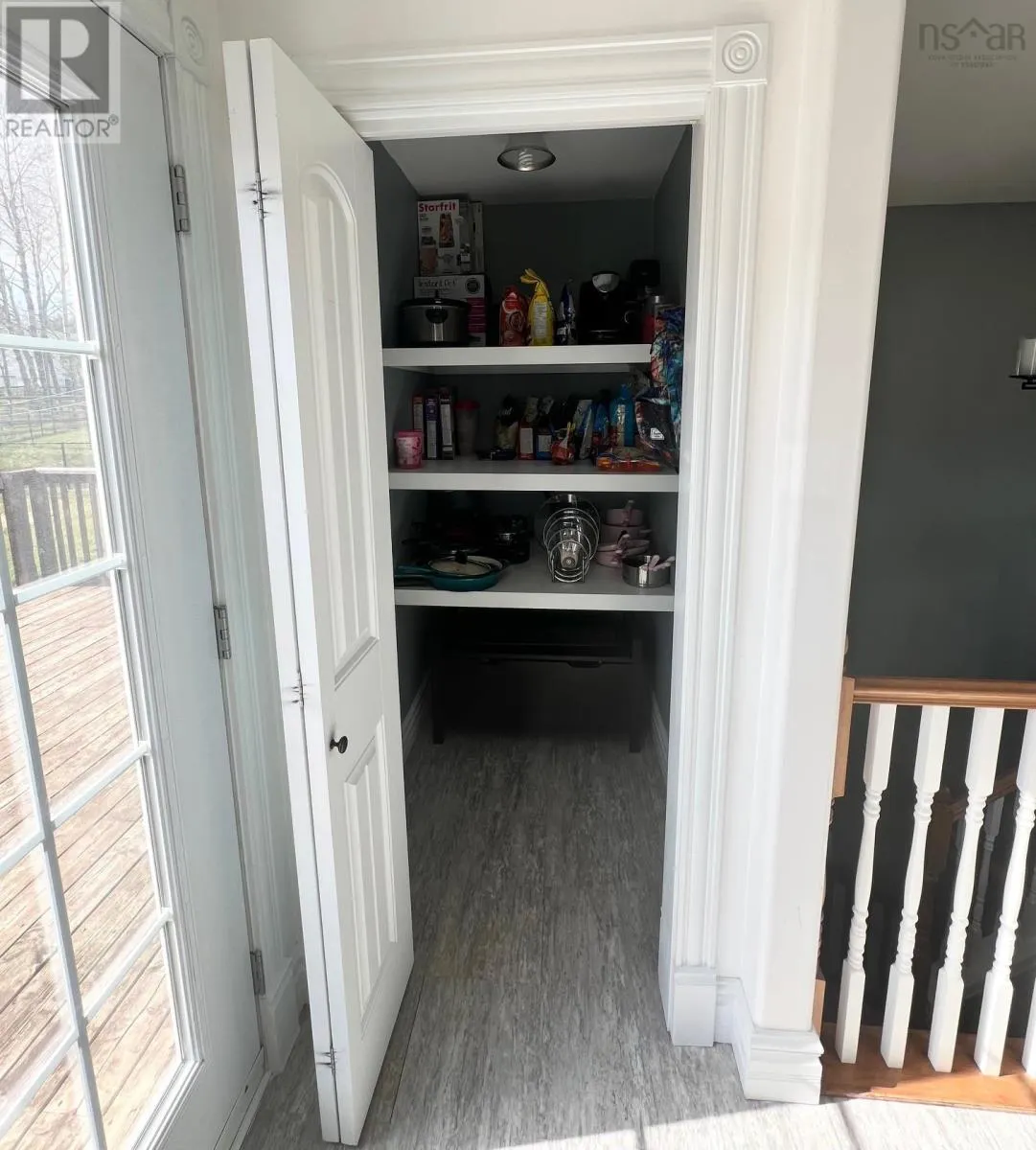 6 Roslindale Drive