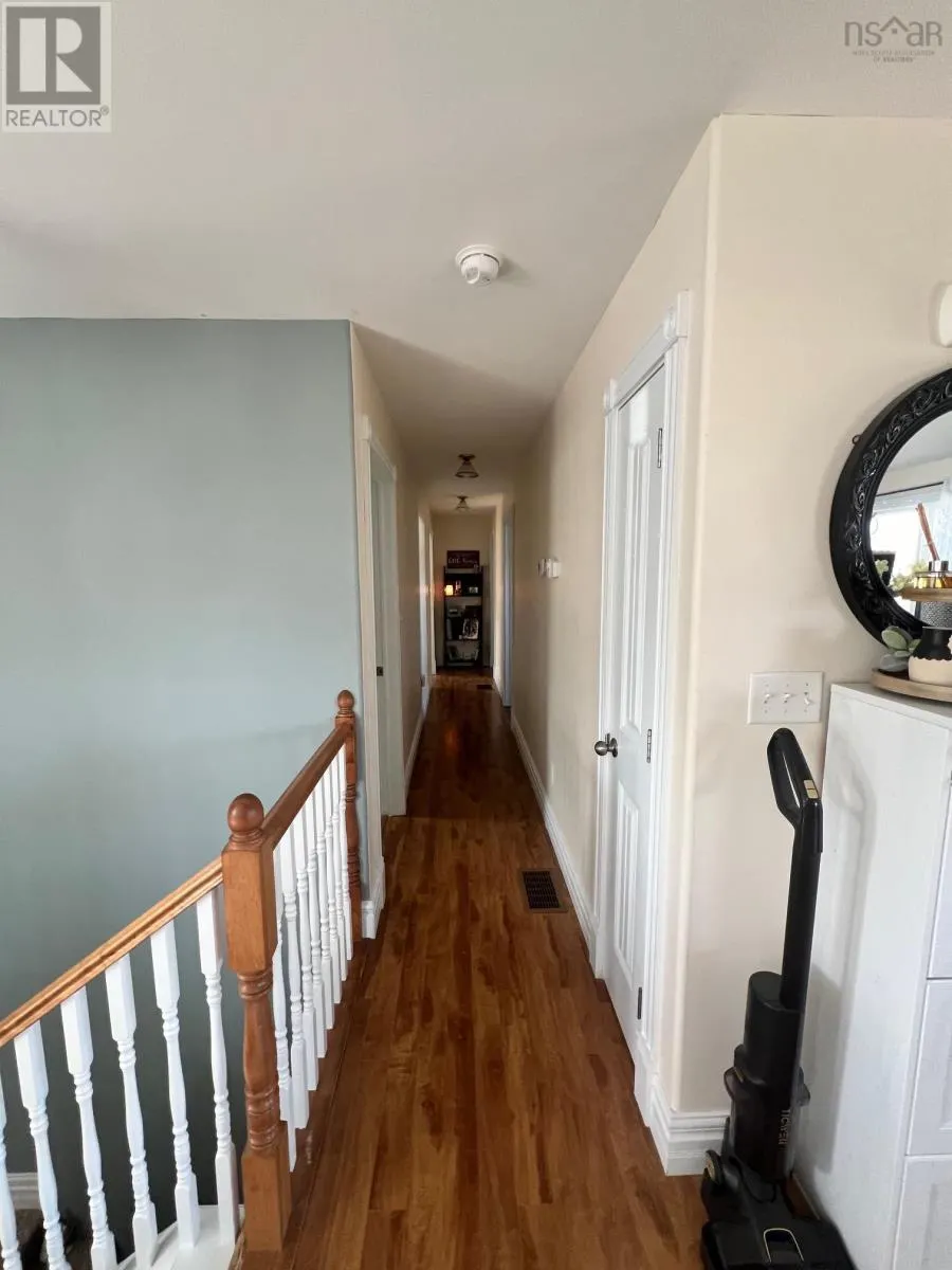 6 Roslindale Drive