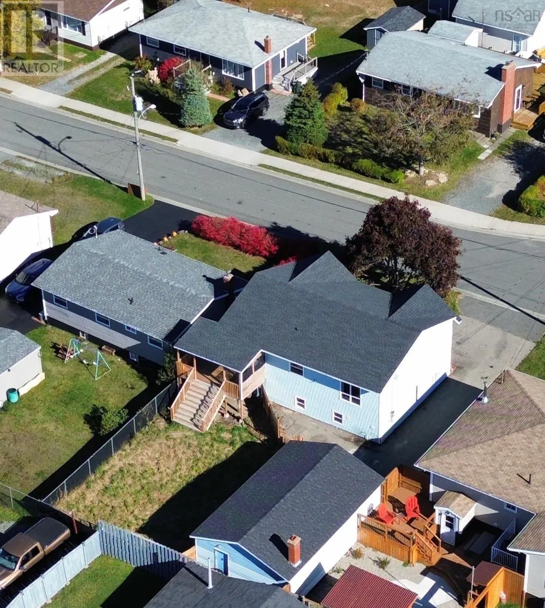14 Crescent Drive