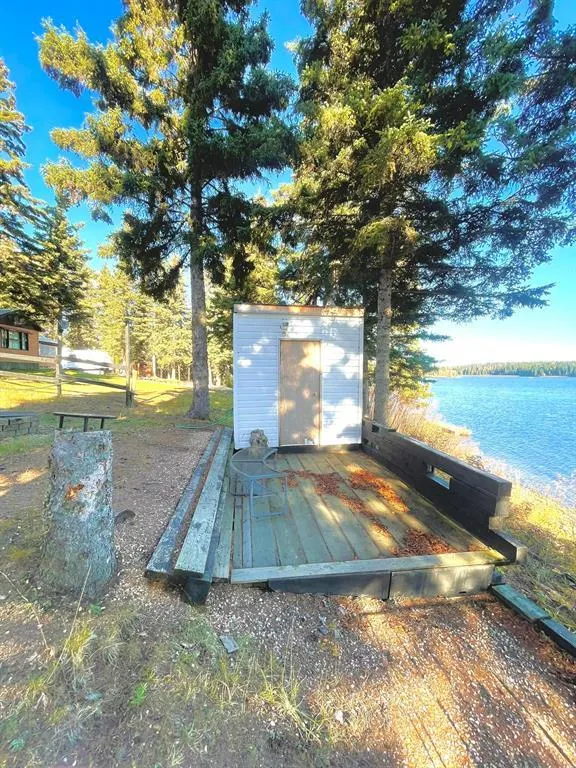 9 Anderson Bay