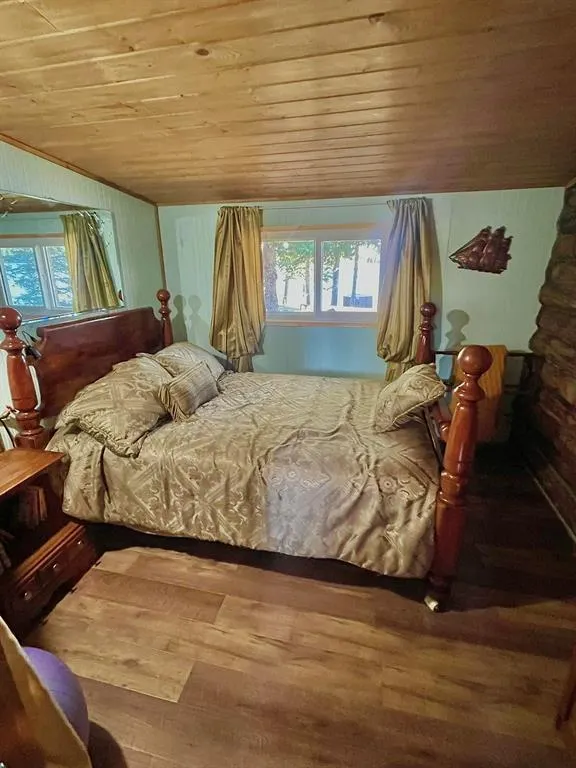 9 Anderson Bay