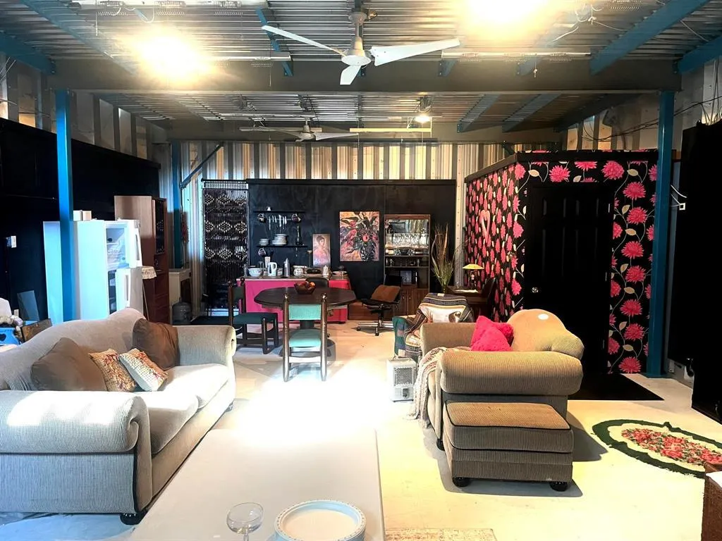 9 Anderson Bay