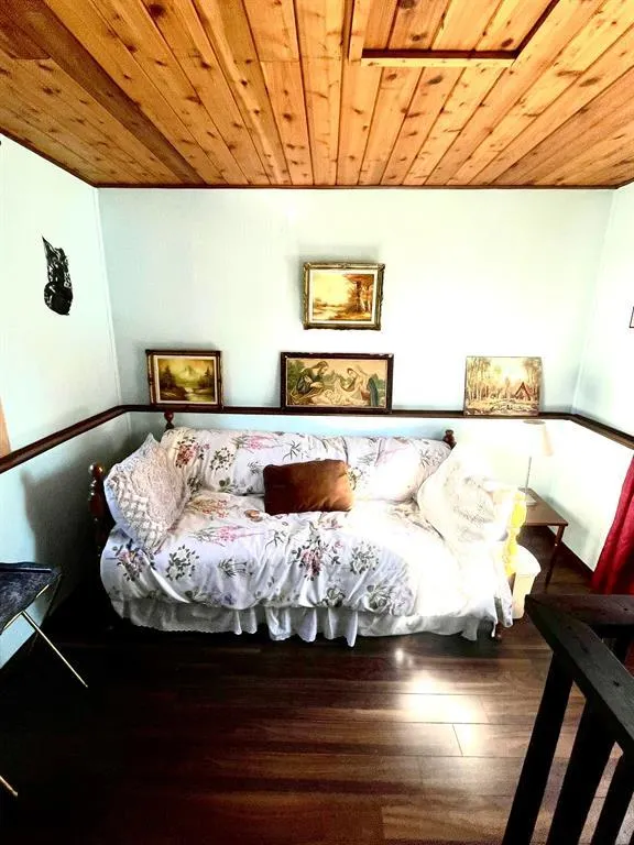 9 Anderson Bay