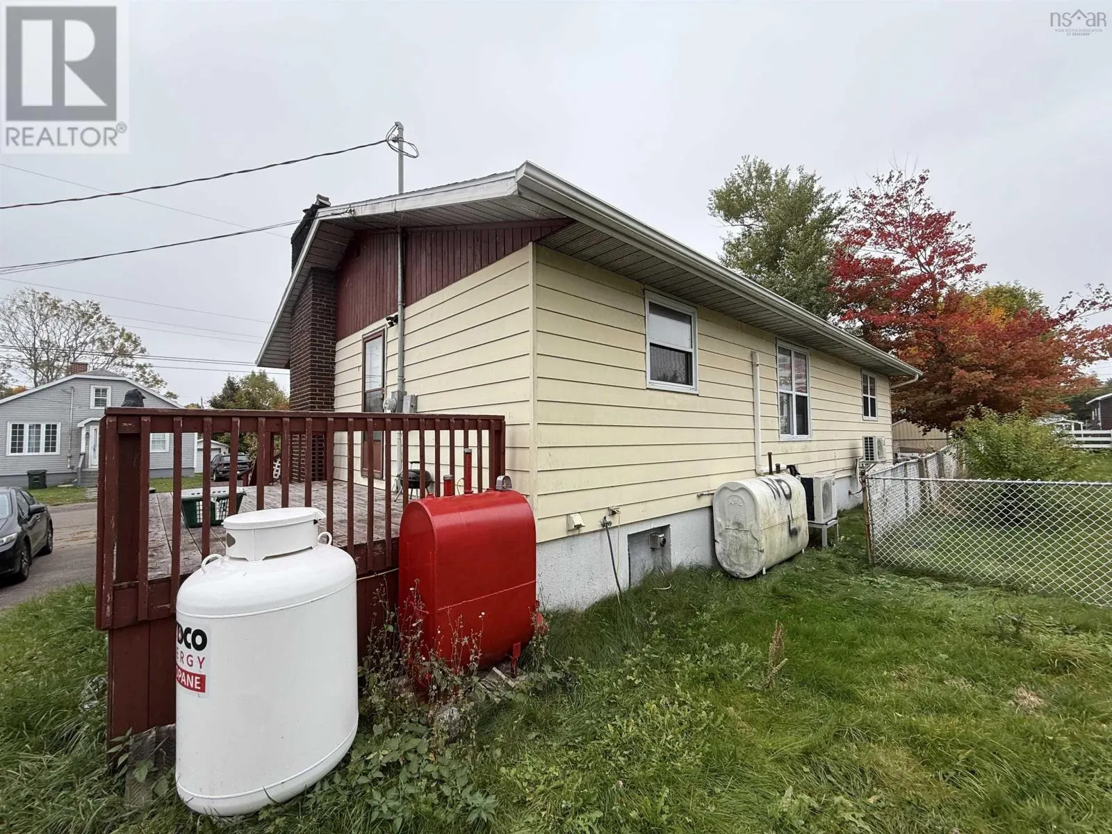 130 Upper Mclean Street