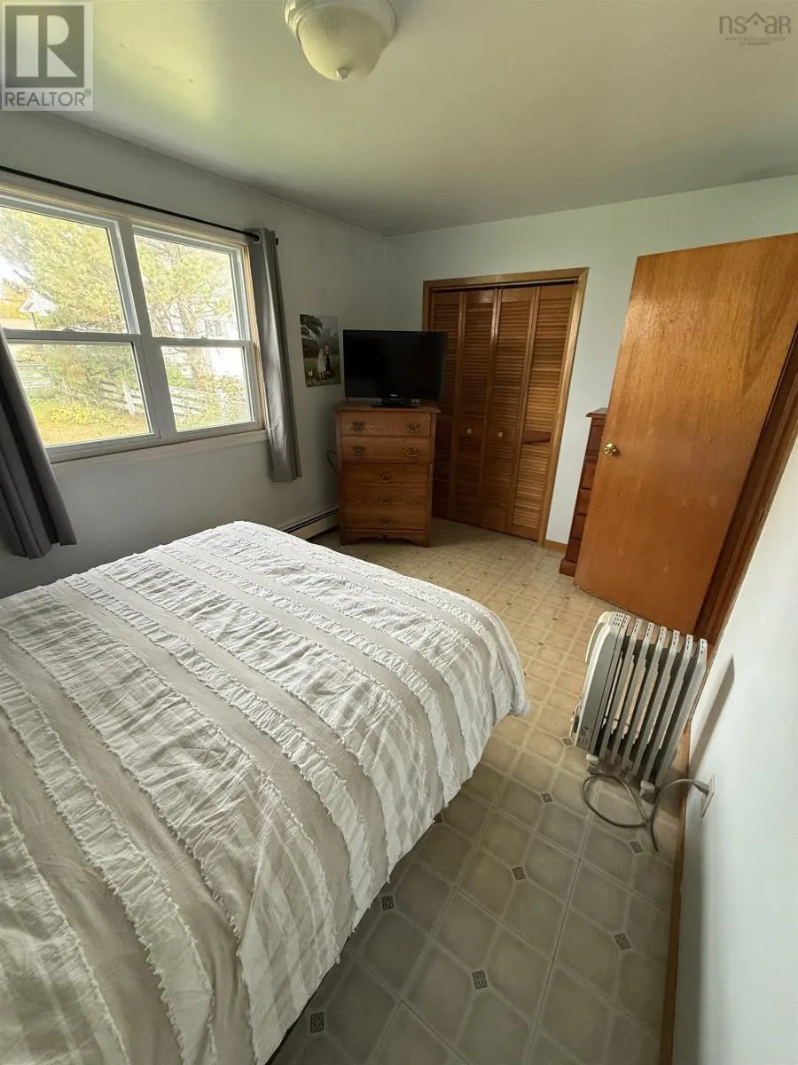 130 Upper Mclean Street