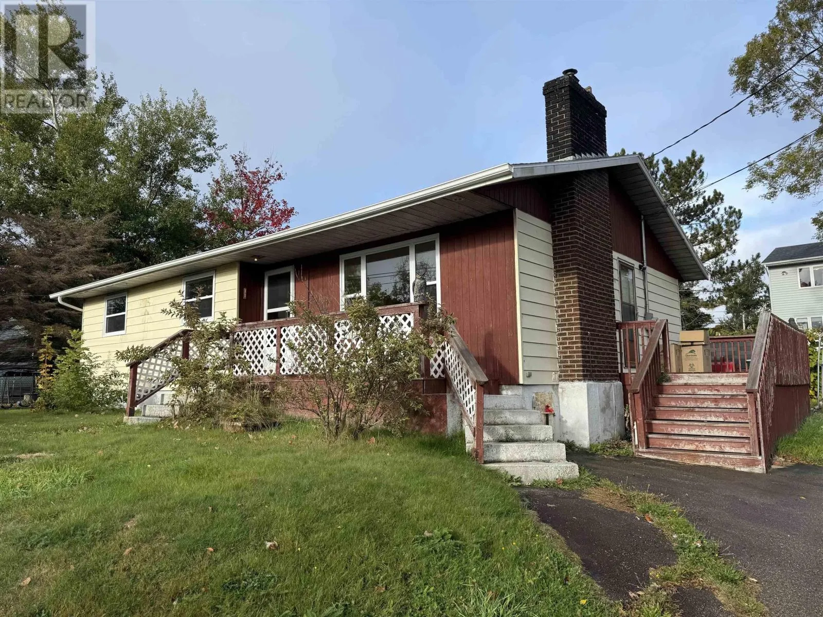 130 Upper Mclean Street