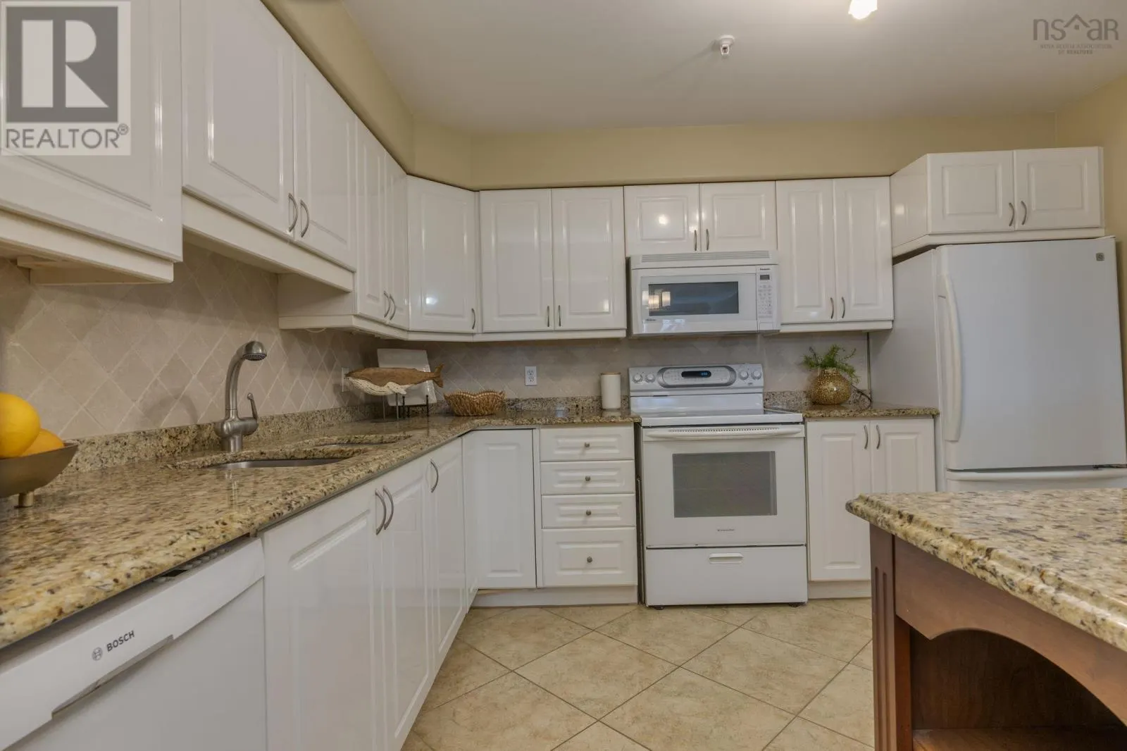 304 2 Lake Drive
