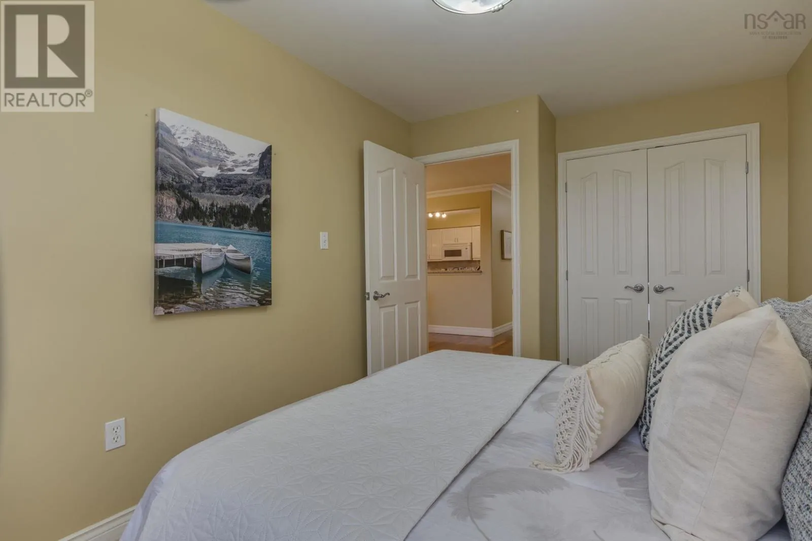 304 2 Lake Drive