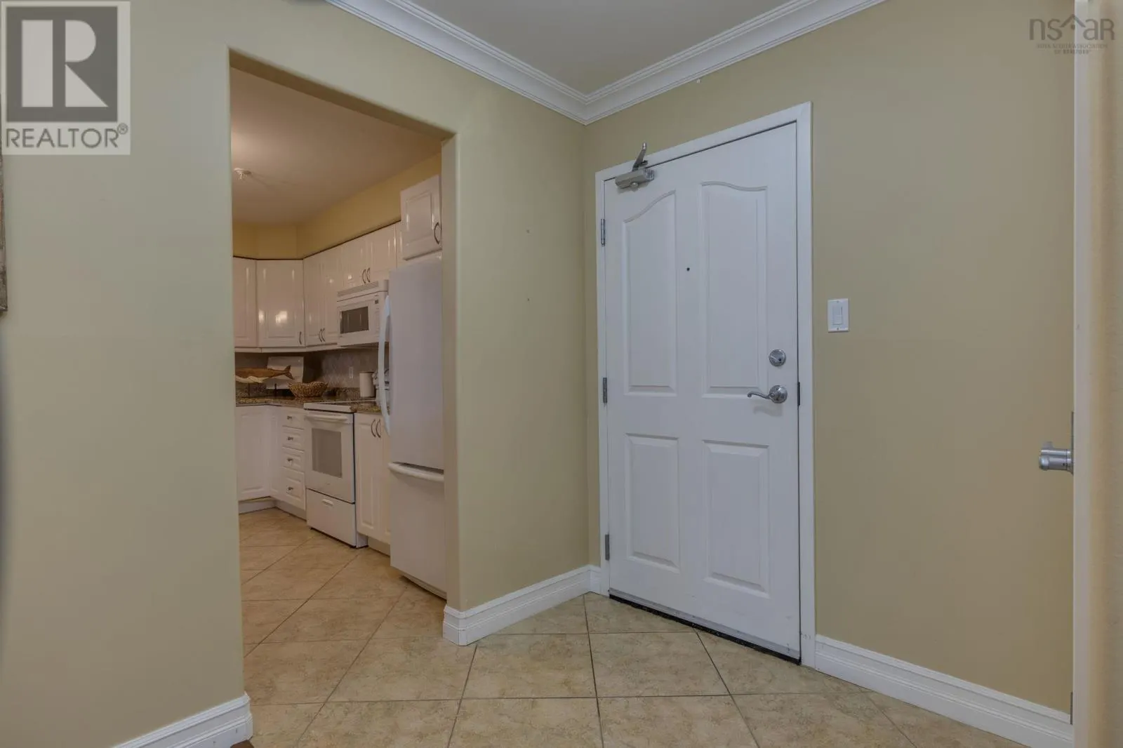 304 2 Lake Drive