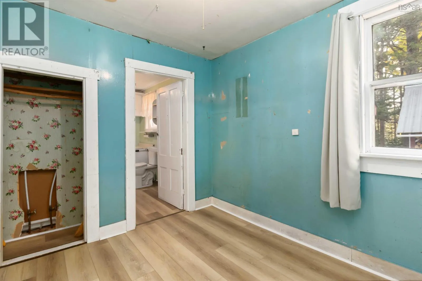 905 Camperdown Road