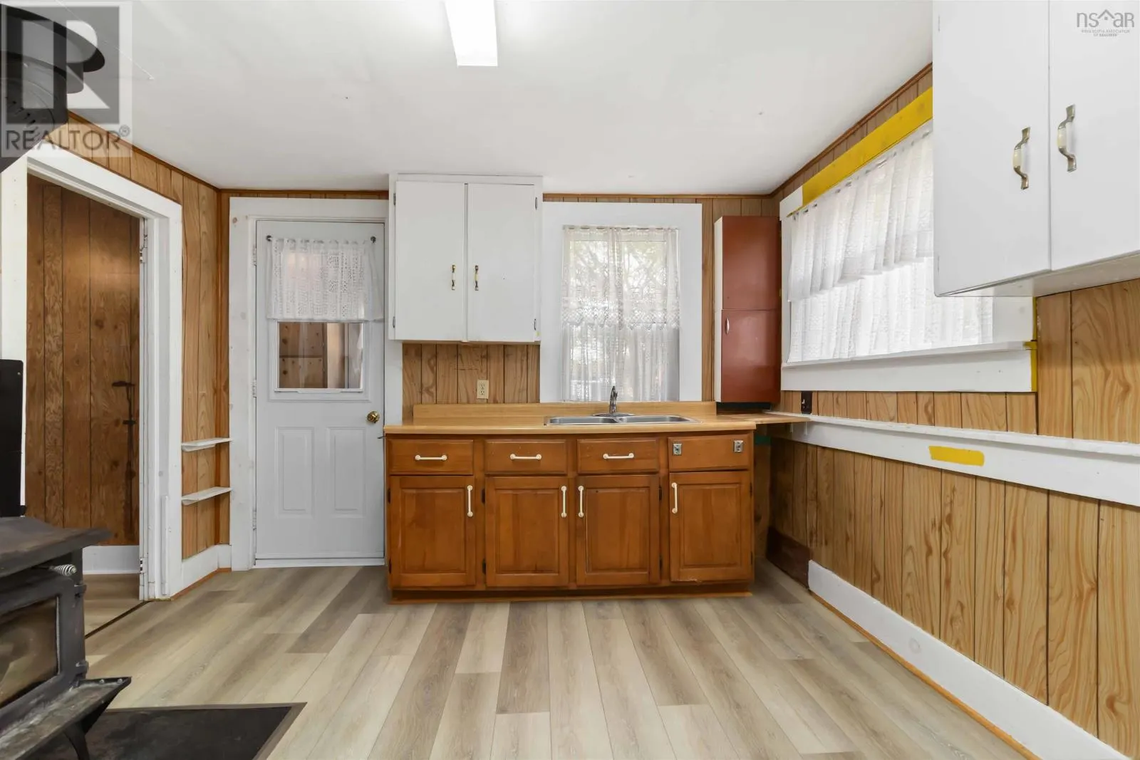 905 Camperdown Road