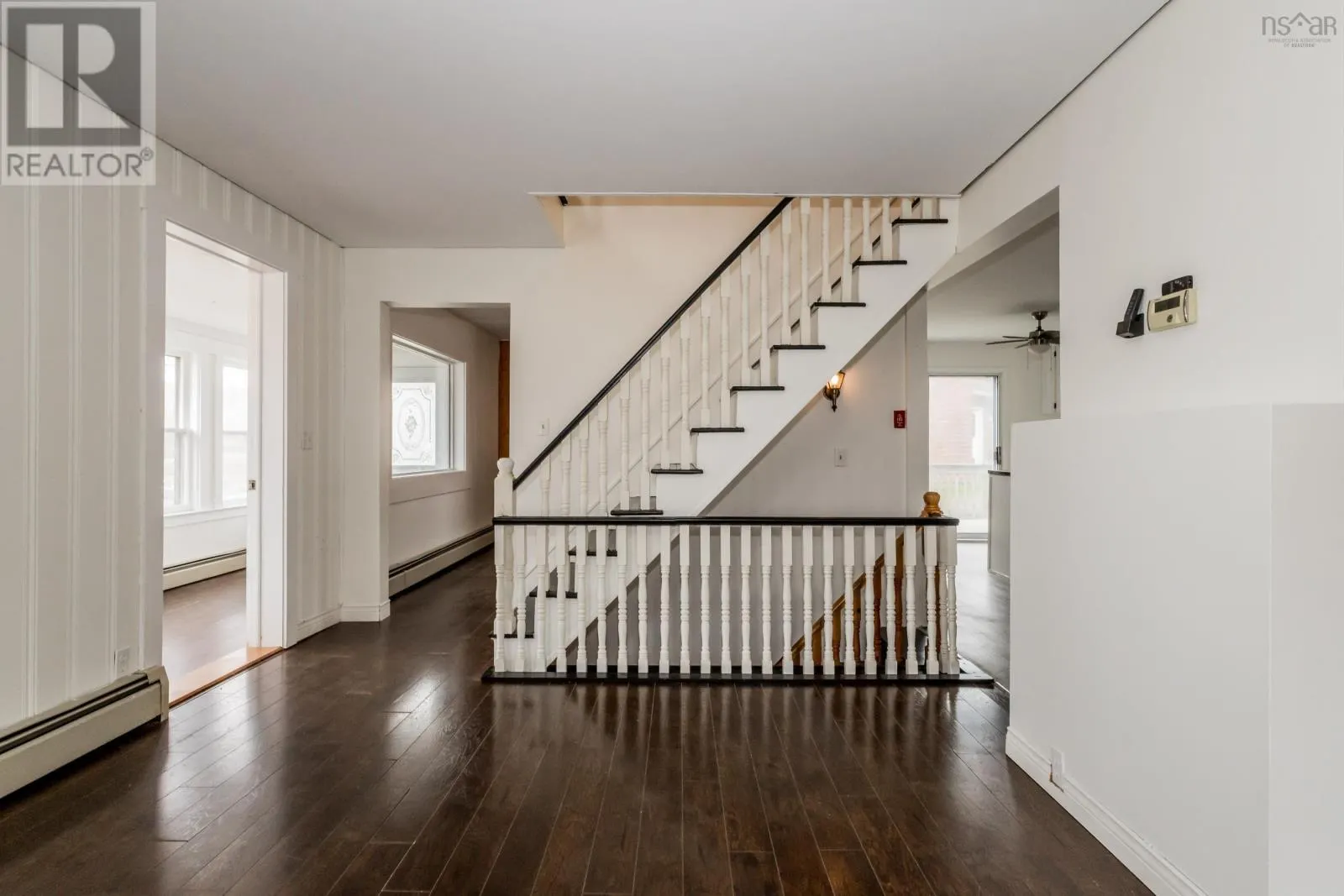 9 Shore Road