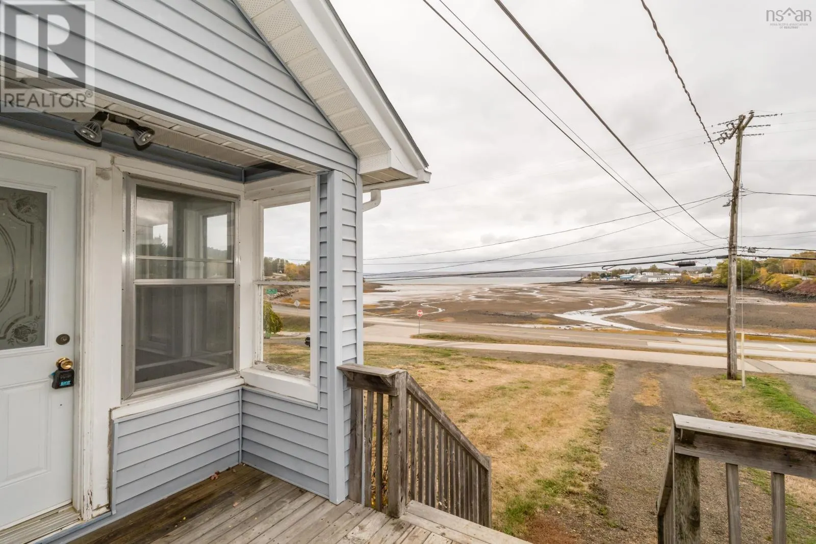 9 Shore Road